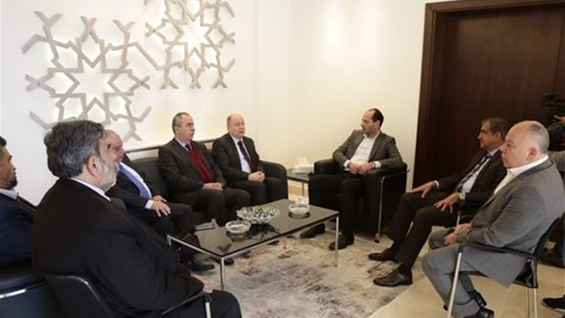 مراد: نعمل مع الغريب لوضع خطة للبدء بالعمل على ملف عودة النازحين