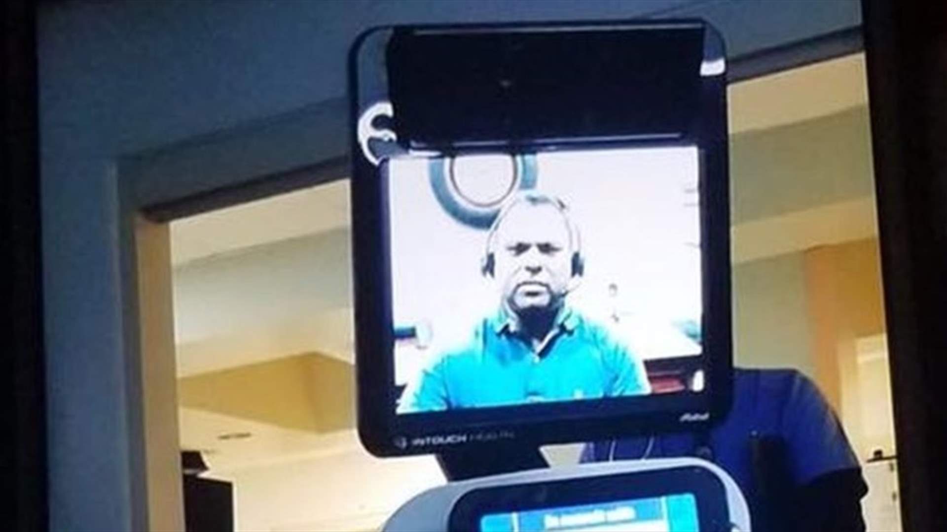 مريض اكتشف أنّه على وشك الموت من خلال الروبوت!