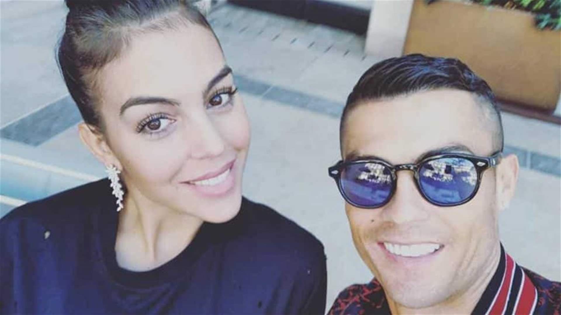 حبيبة كريستيانو رونالدو تنهمر بالبكاء خلال مباراة "الدون"