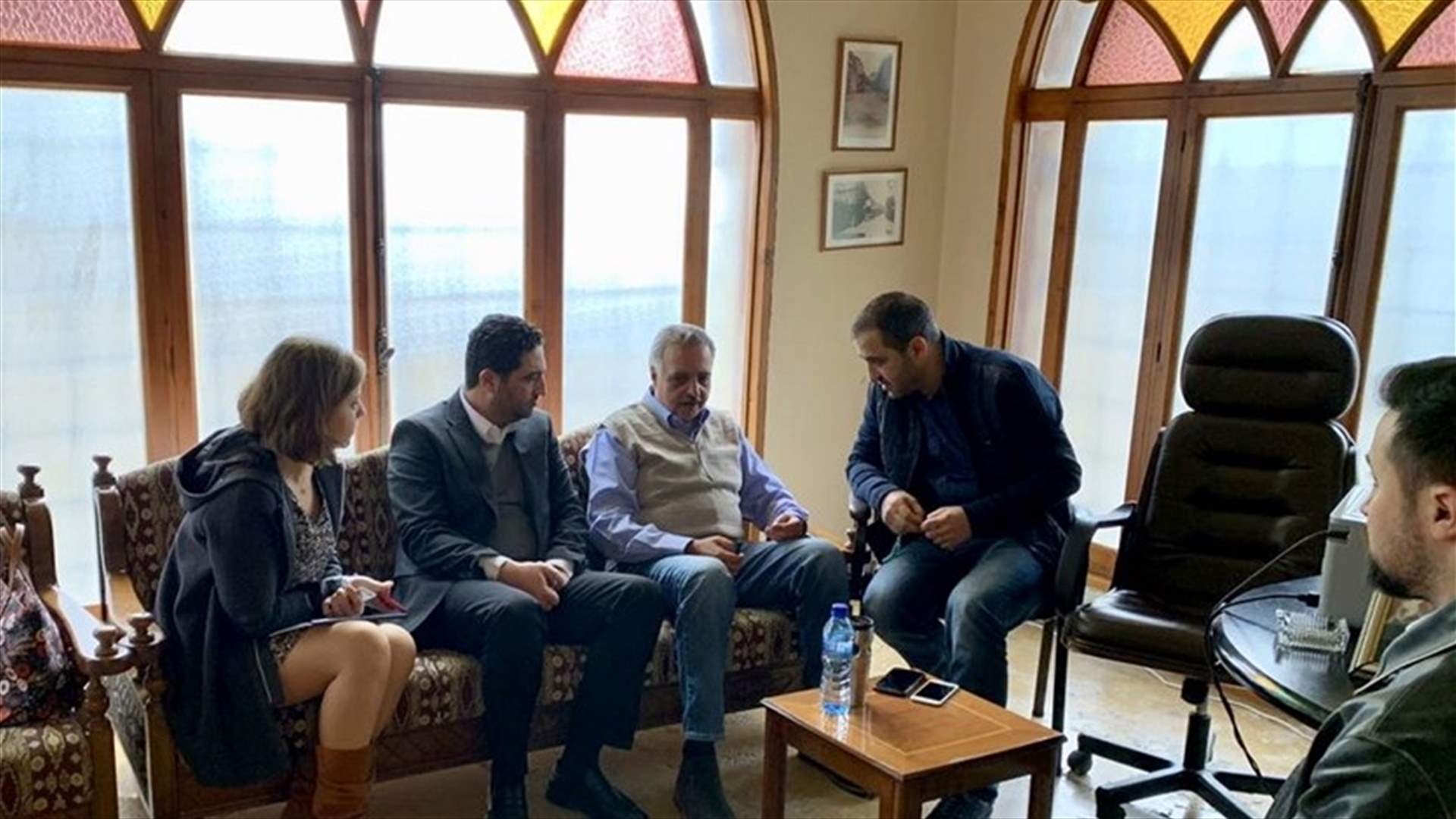 ارسلان: ثمة من يحض النازحين على البقاء خارج سوريا ودورنا هو تأمين العودة الآمنة لهم