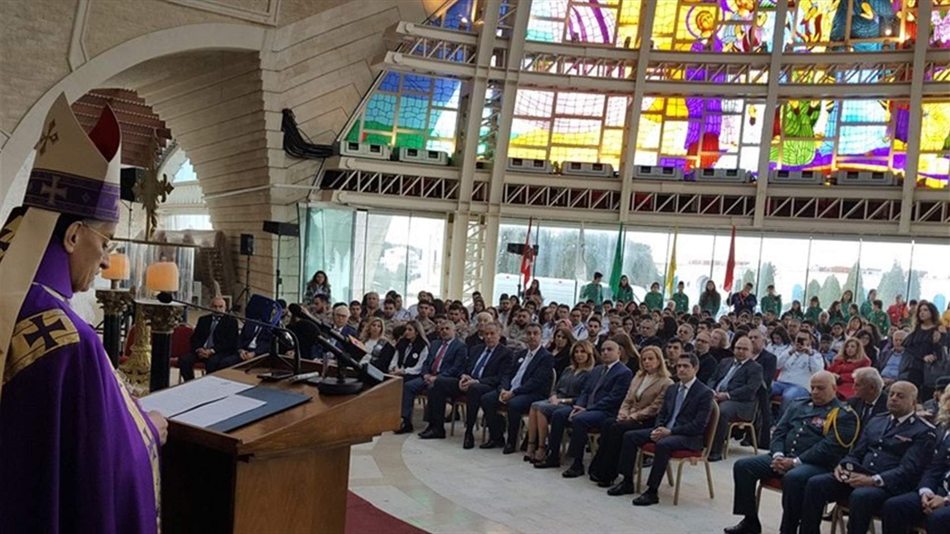 Patriarch Rai officiates Sunday mass at Bkerke