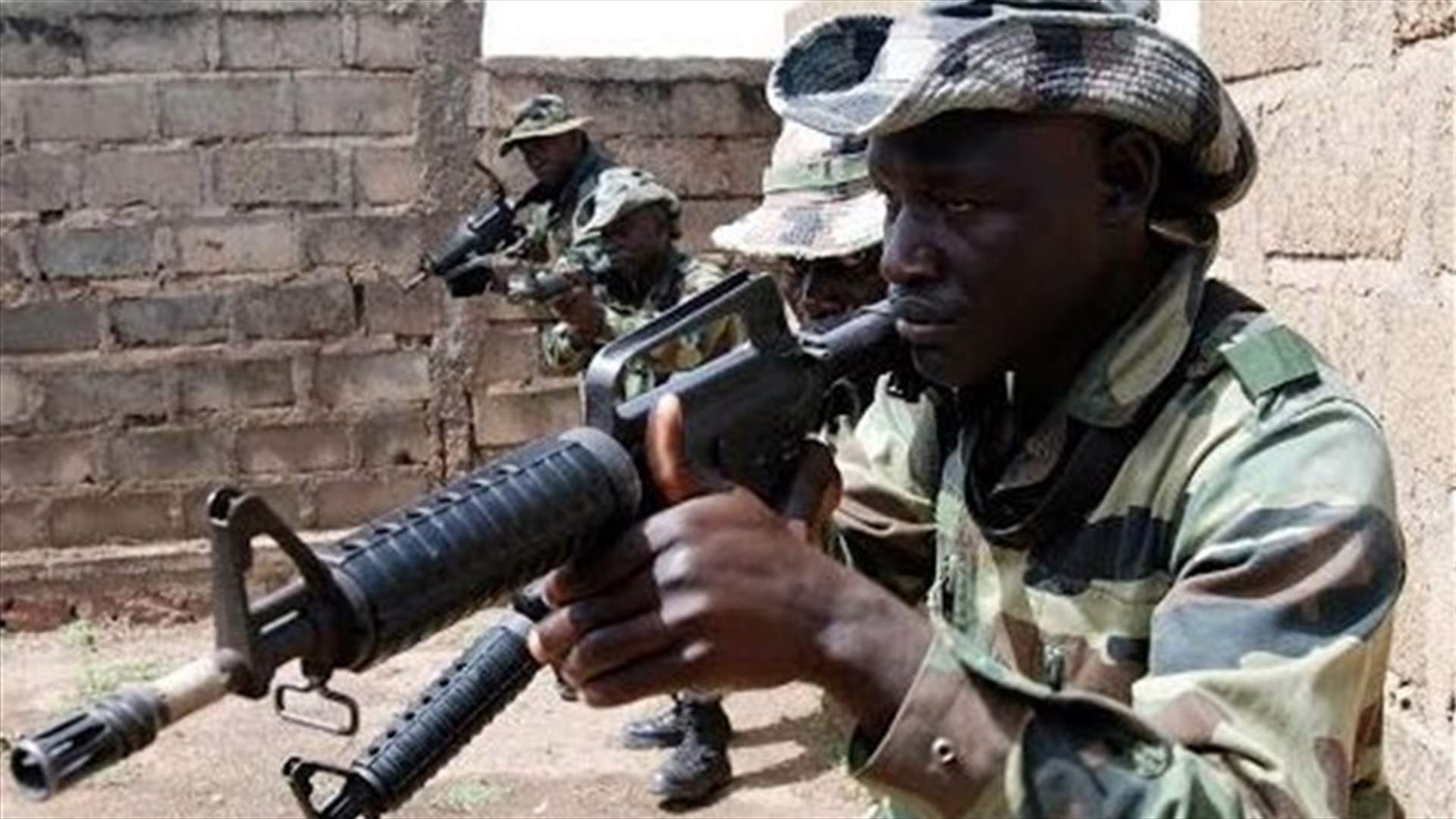 مقتل جنود في هجوم على ثكنة للجيش بوسط مالي