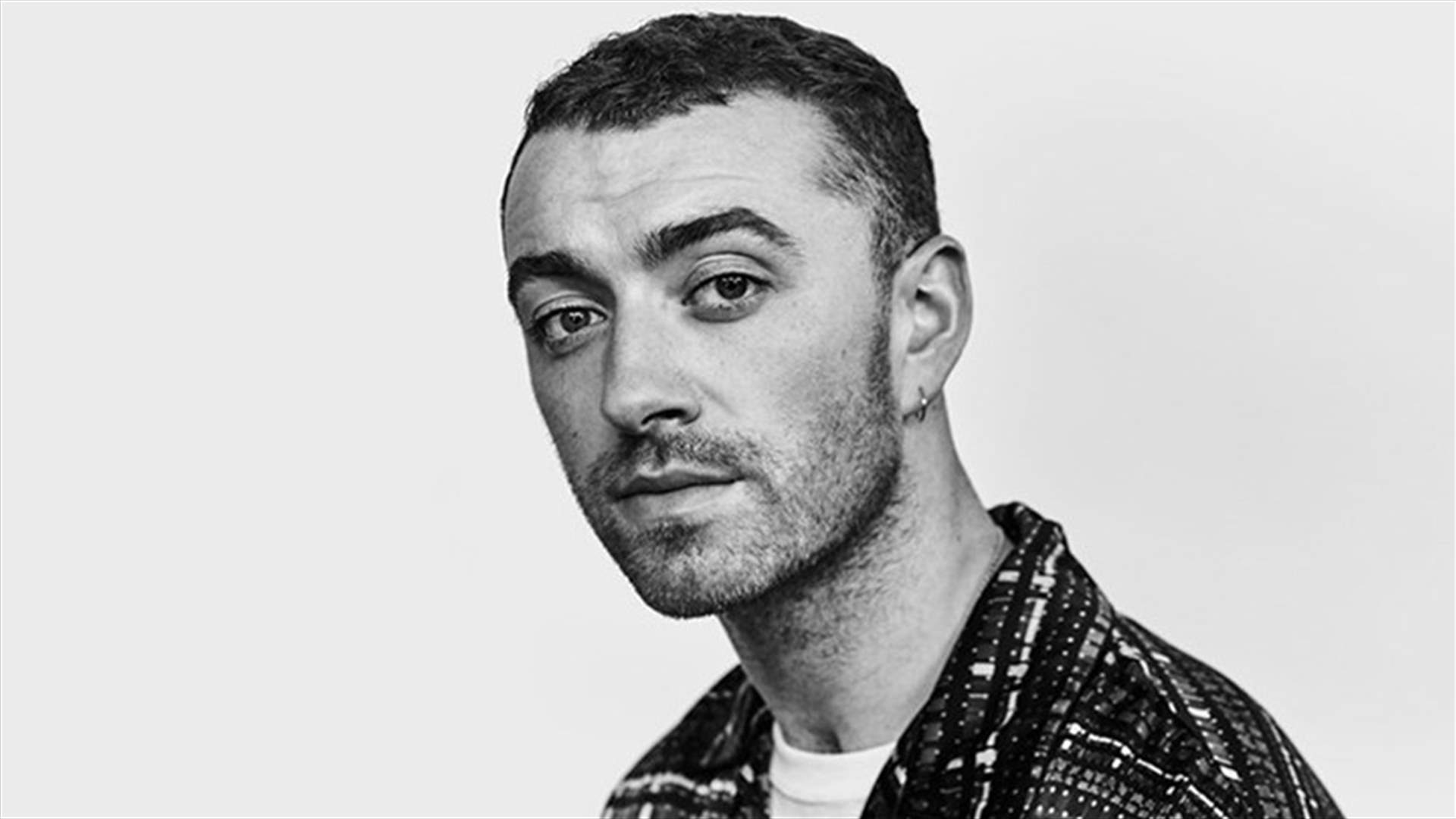 المغني العالمي سام سميث: لست ذكراً ولا أنثى