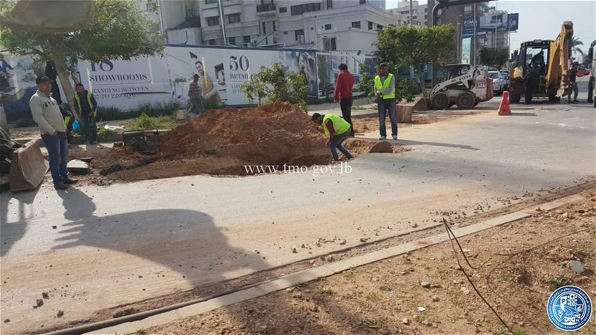 قطع السير من اوتوستراد الجناح-الماريوت باتجاه بيروت (صور)