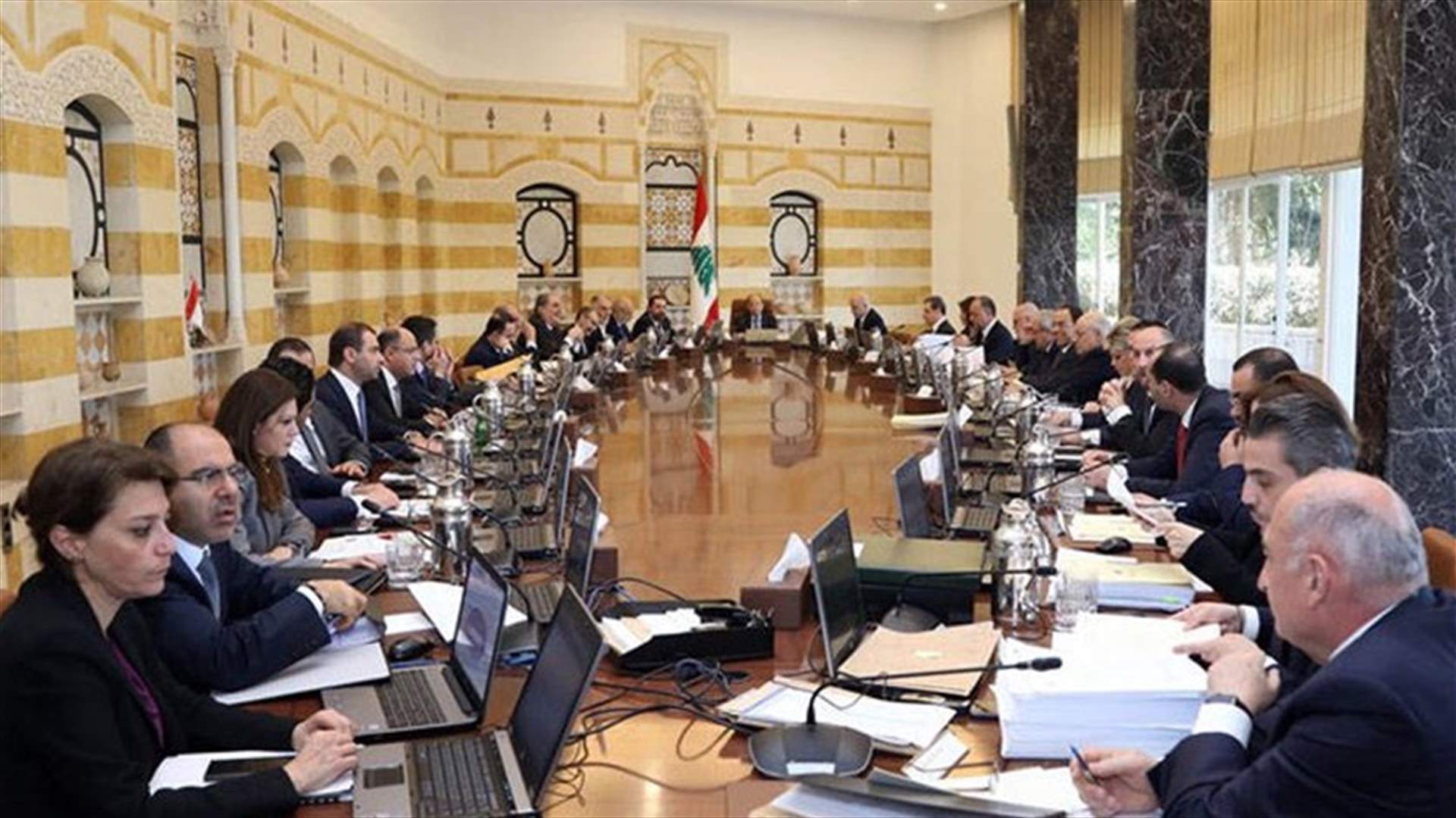 ما هو سبب تأجيل التعيينات العسكرية قبل أسبوعين؟ (الجمهورية)