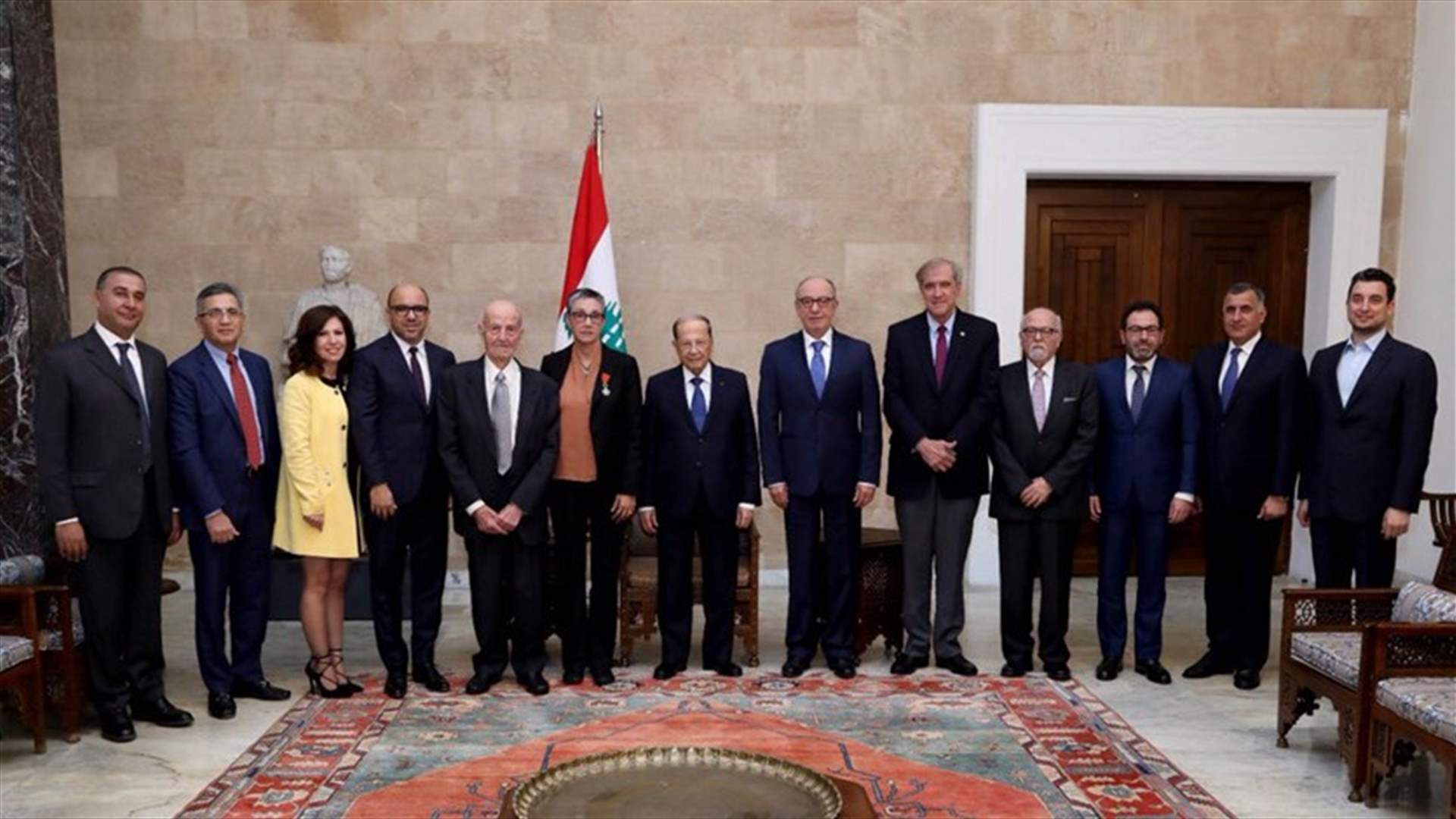 من هي البروفيسورة التي منحها الرئيس عون وسام الأرز الوطني من رتبة فارس؟
