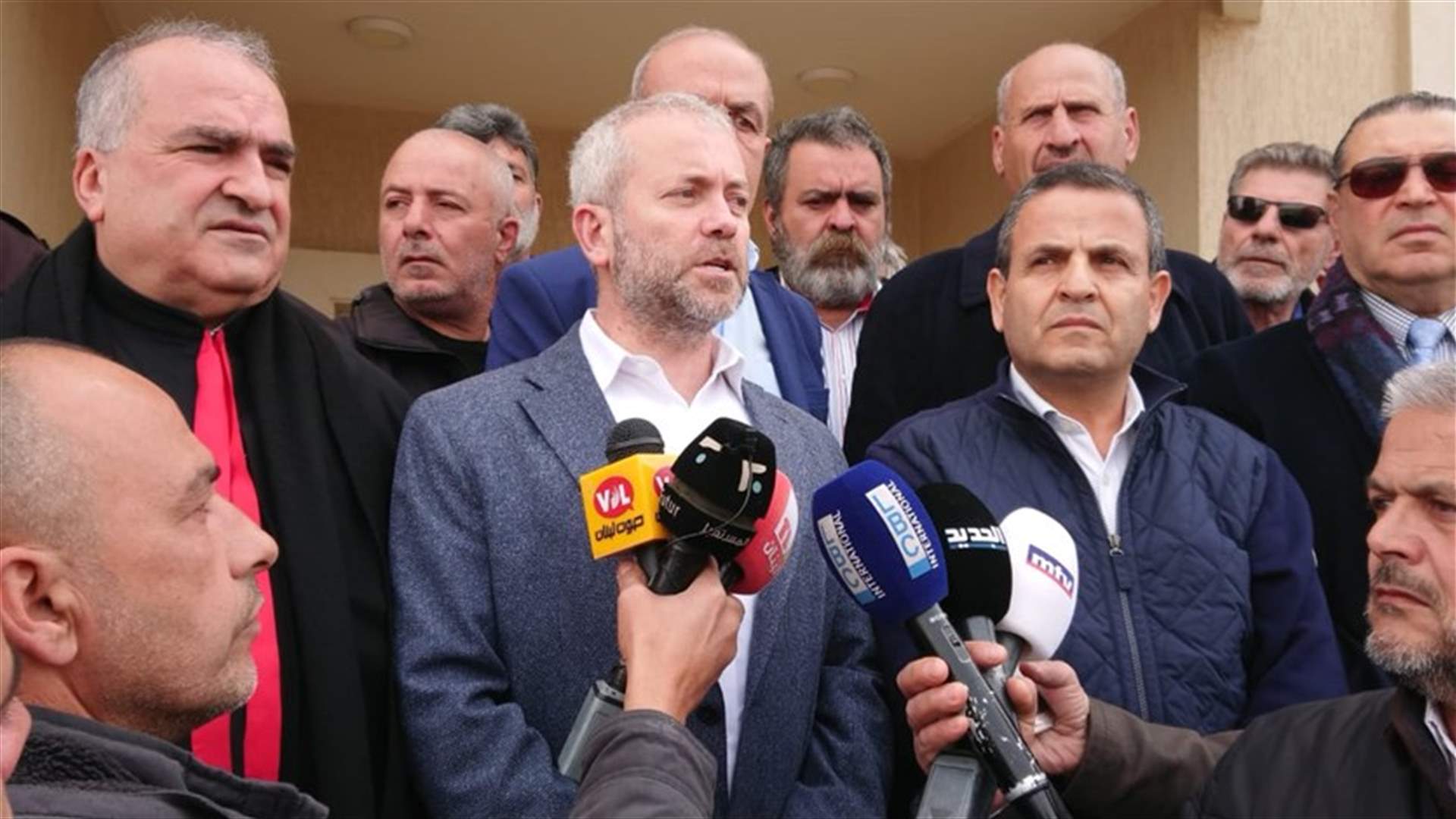حبشي تعهد بمتابعة التلوث الناتج عن محطة تكرير ايعات... المطران رحمة: الكيل بمكيالين ممنوع
