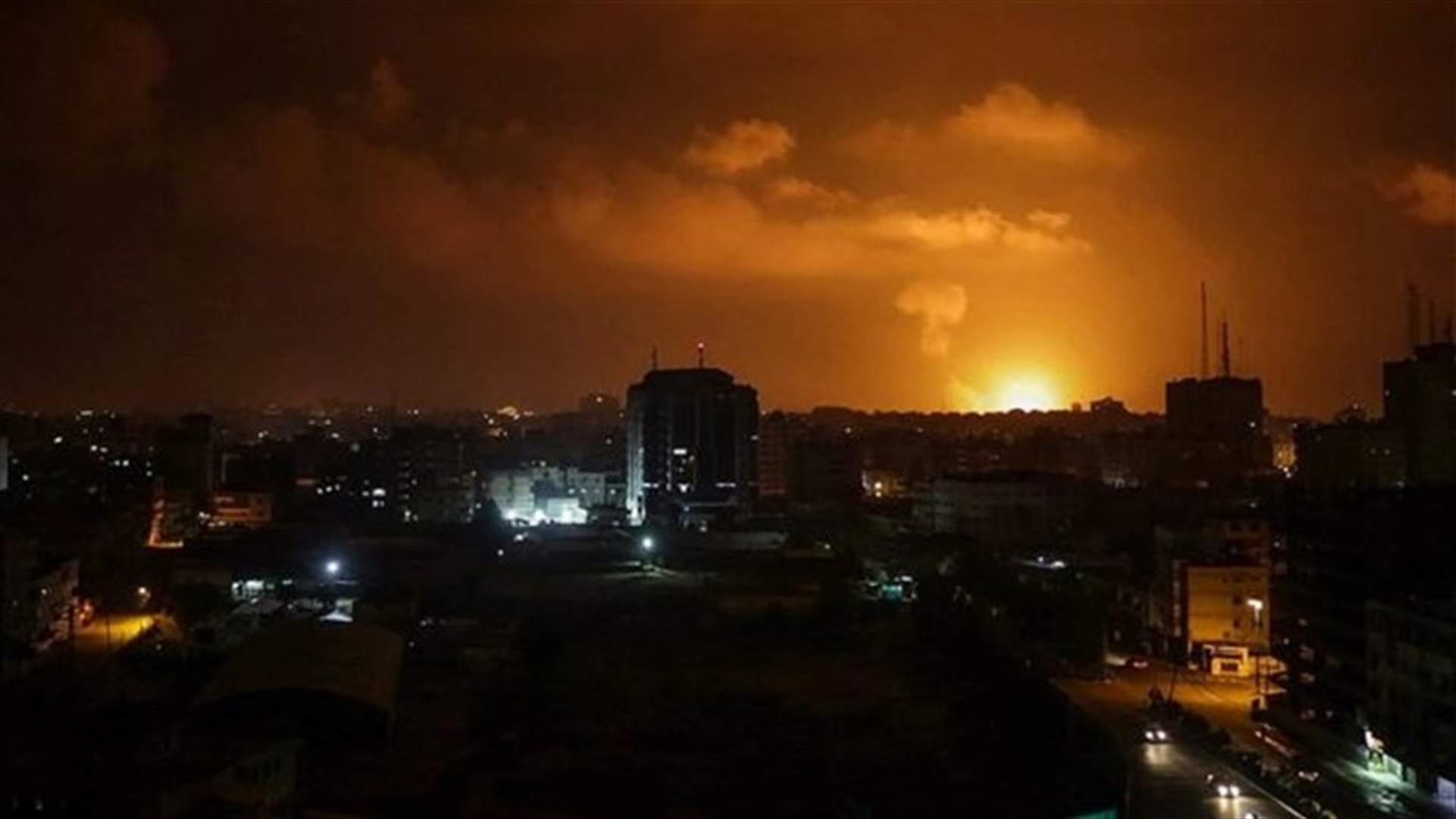 الجيش الإسرائيلي: بدأنا باستهداف حماس في غزة