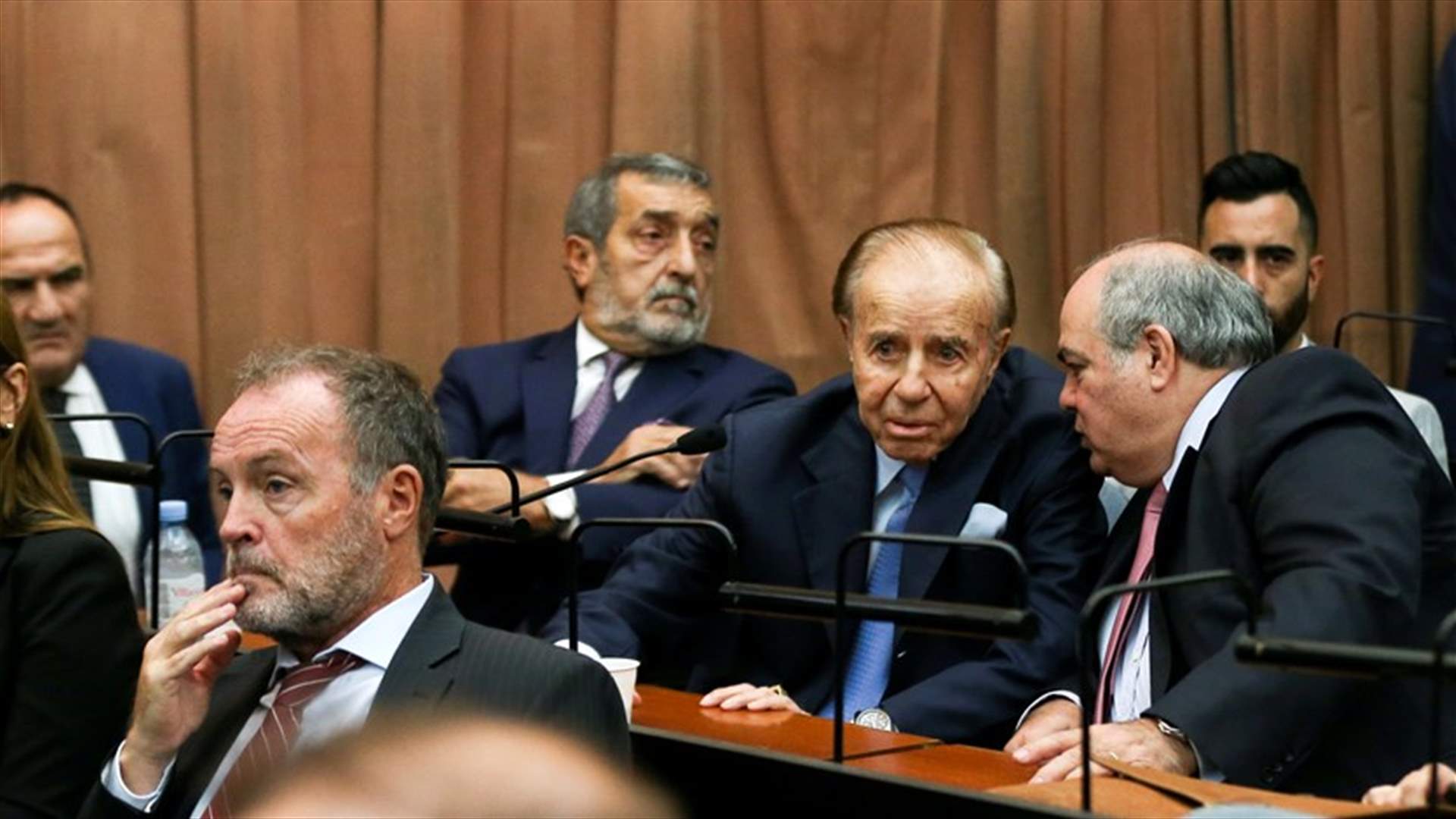 كارلوس منعم... محكمة أرجنتينية تحكم عليه بالسجن 3 سنوات