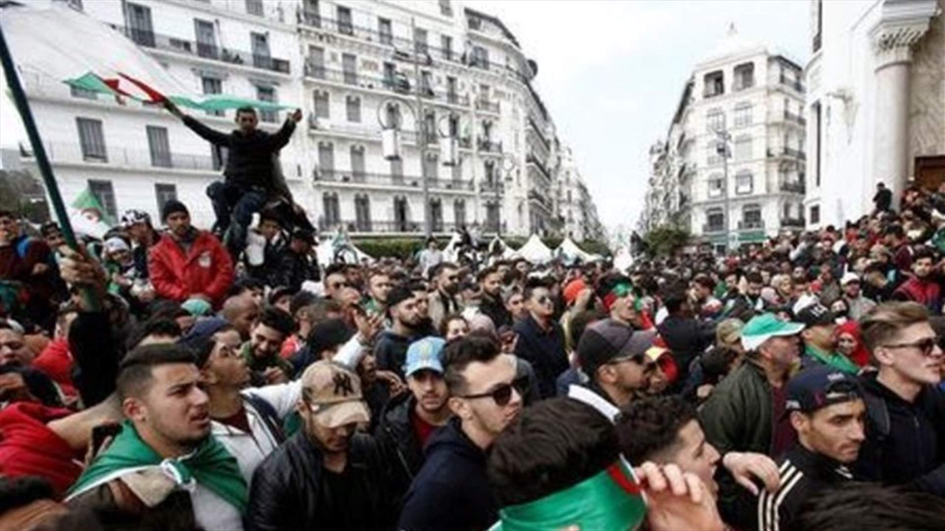Protesters gather in Algiers as Bouteflika clings to power