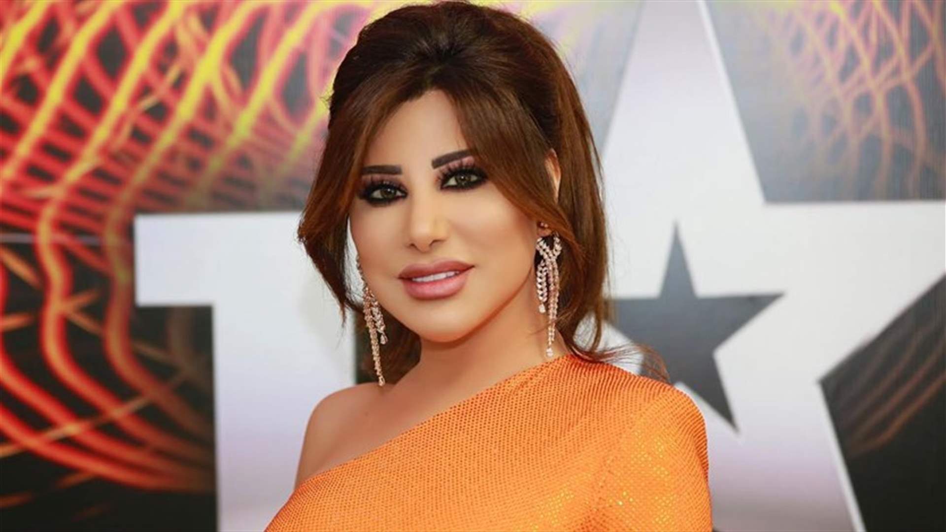 نجوى كرم تُشع أناقةً... كيف كانت إطلالتها في أول حفلة لها في السعودية؟ (صورة)