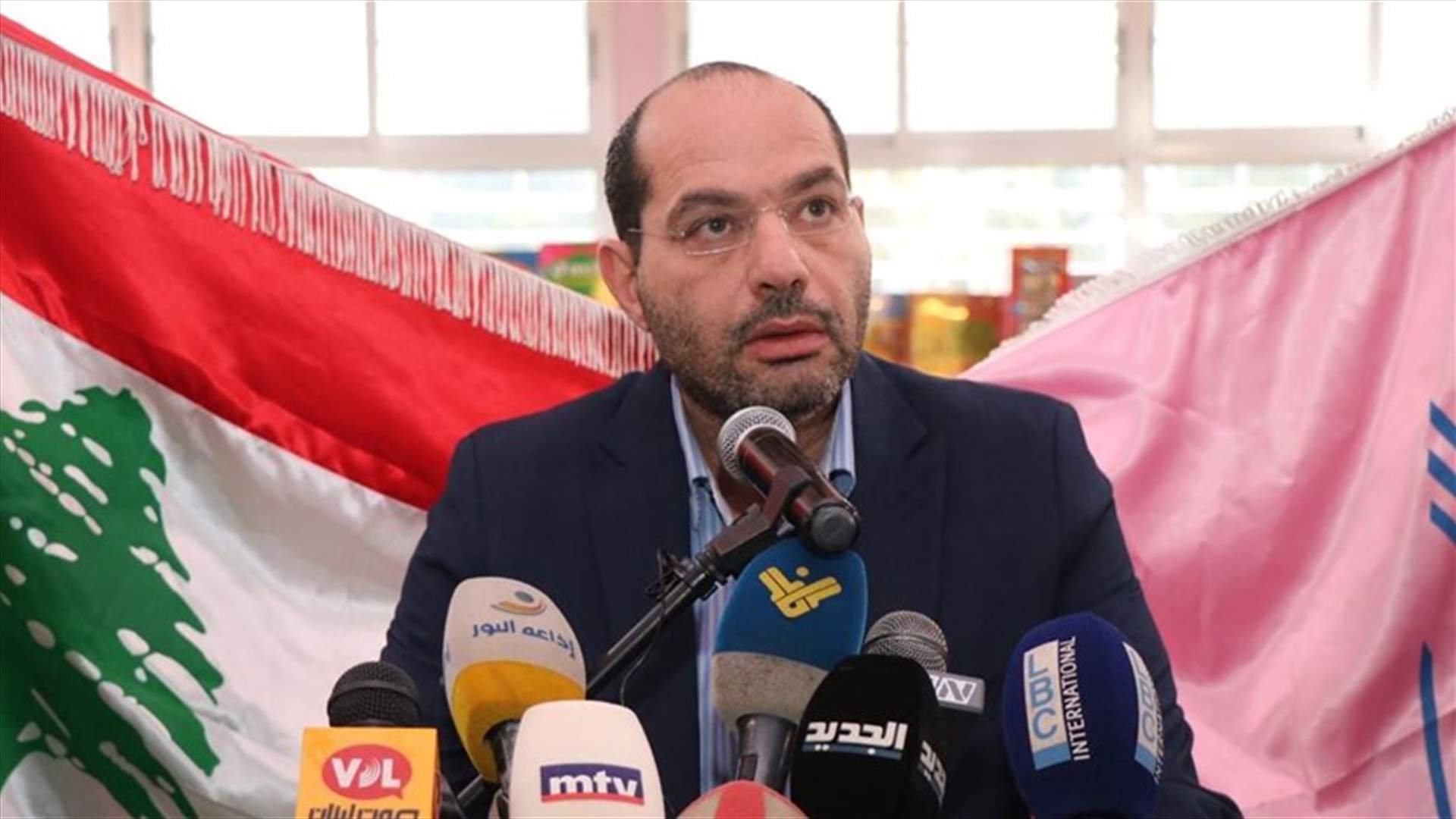 حسن مراد: لوقف المتاجرة بالنازحين السوريين