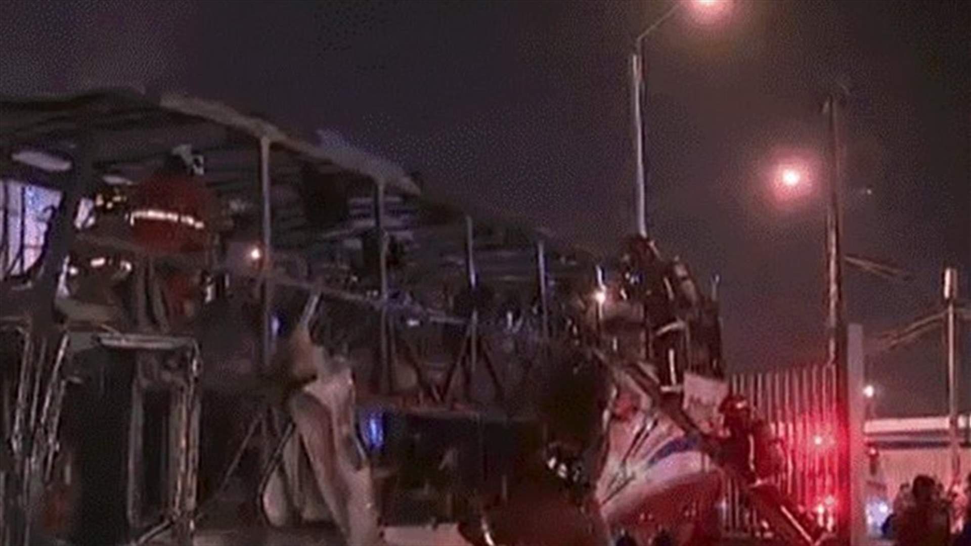قتلى باحتراق حافلة في محطة للحافلات في البيرو (صور)