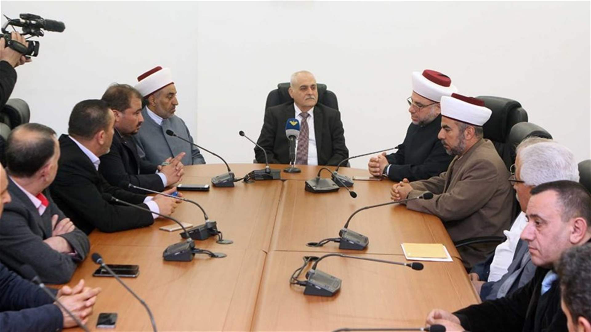 جبق مستقبلا وفدا عكاريا: سأنفذ وعدي بتعزيز الخدمات الطبية
