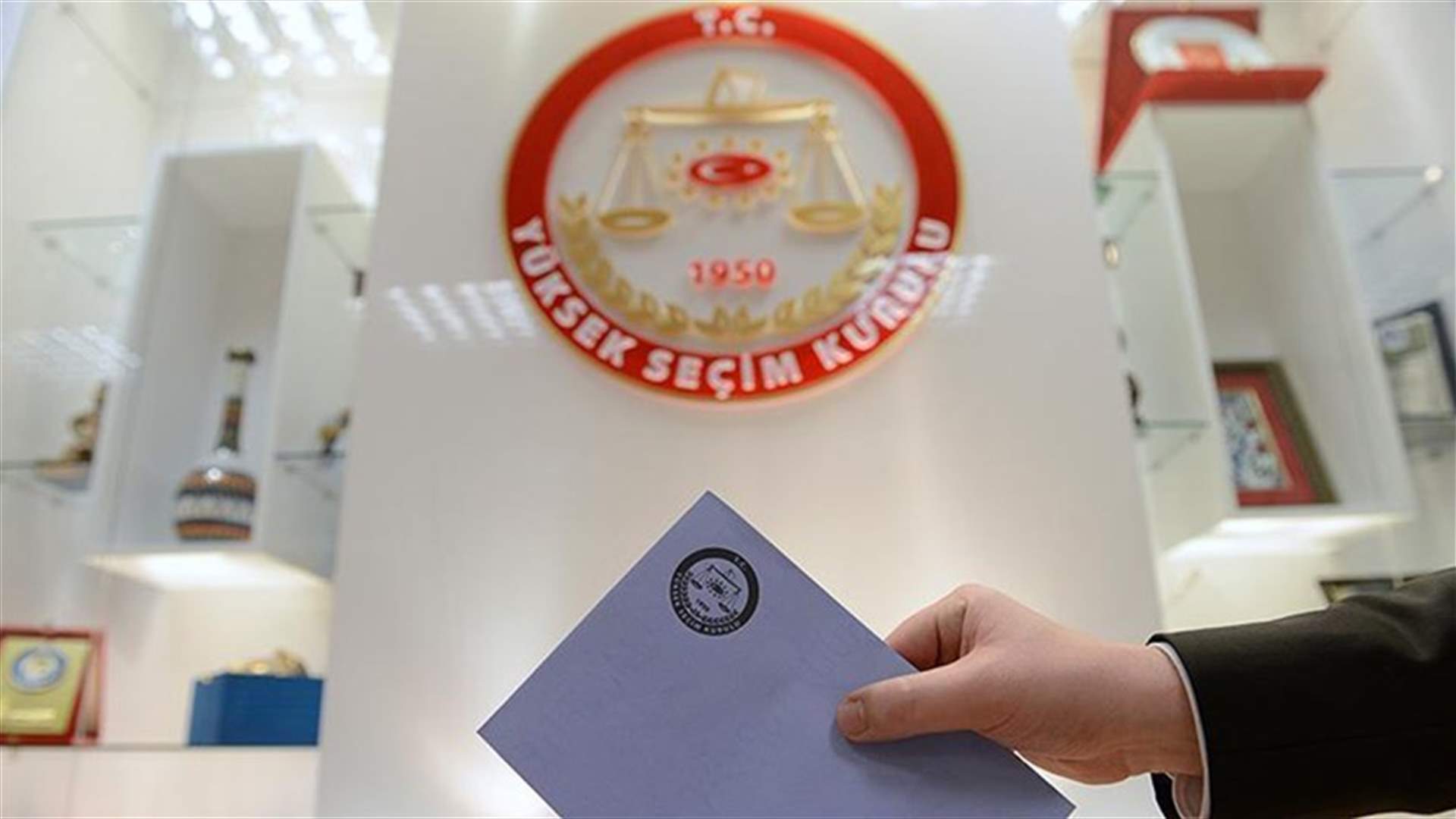 Turkey's electoral board says votes in eight Istanbul districts to be recounted