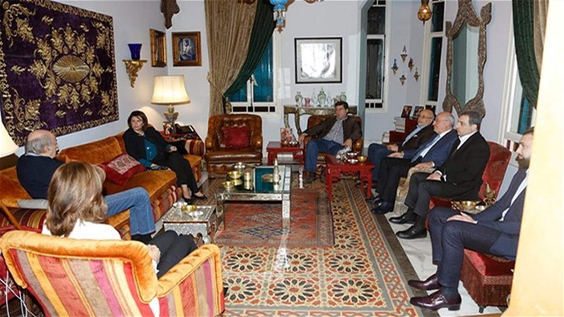 التطورات الراهنة بين جنبلاط والحسن