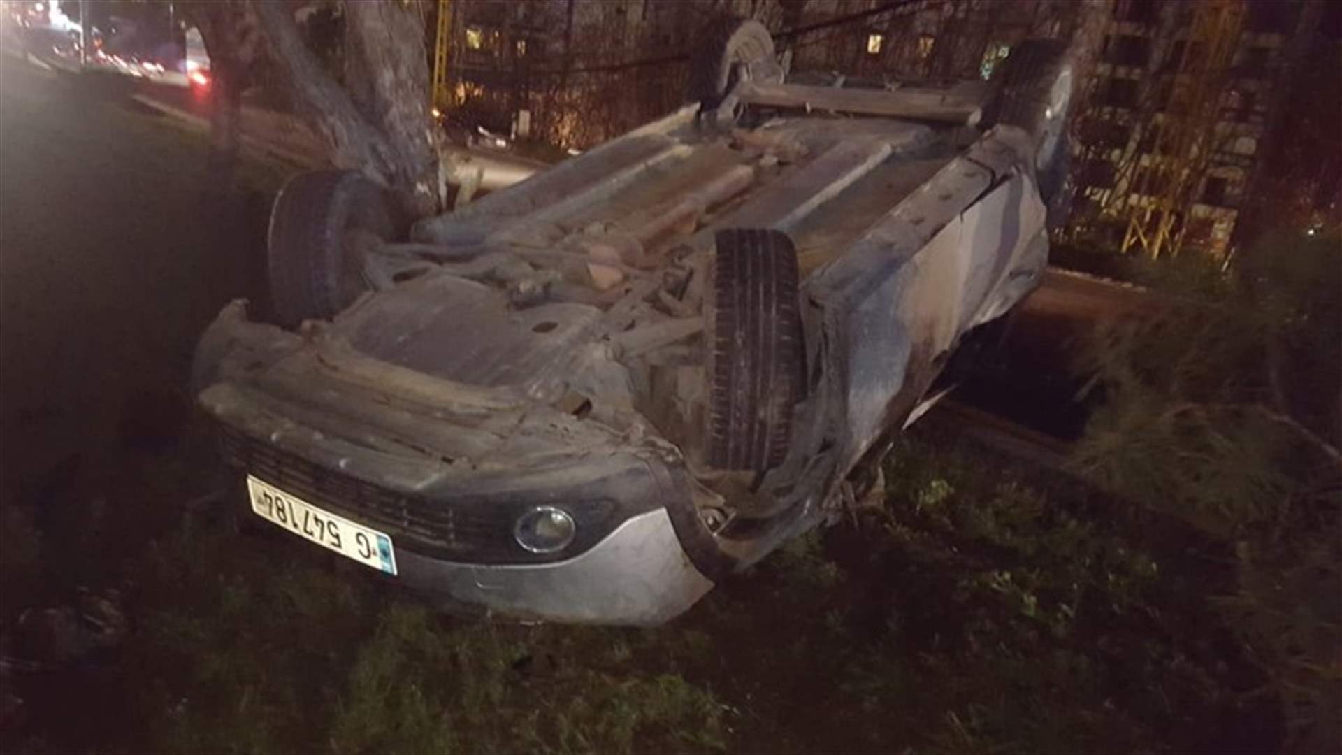 اصابة شاب بجروح في حادث سير على اوتوستراد ساحل علما (صورة)