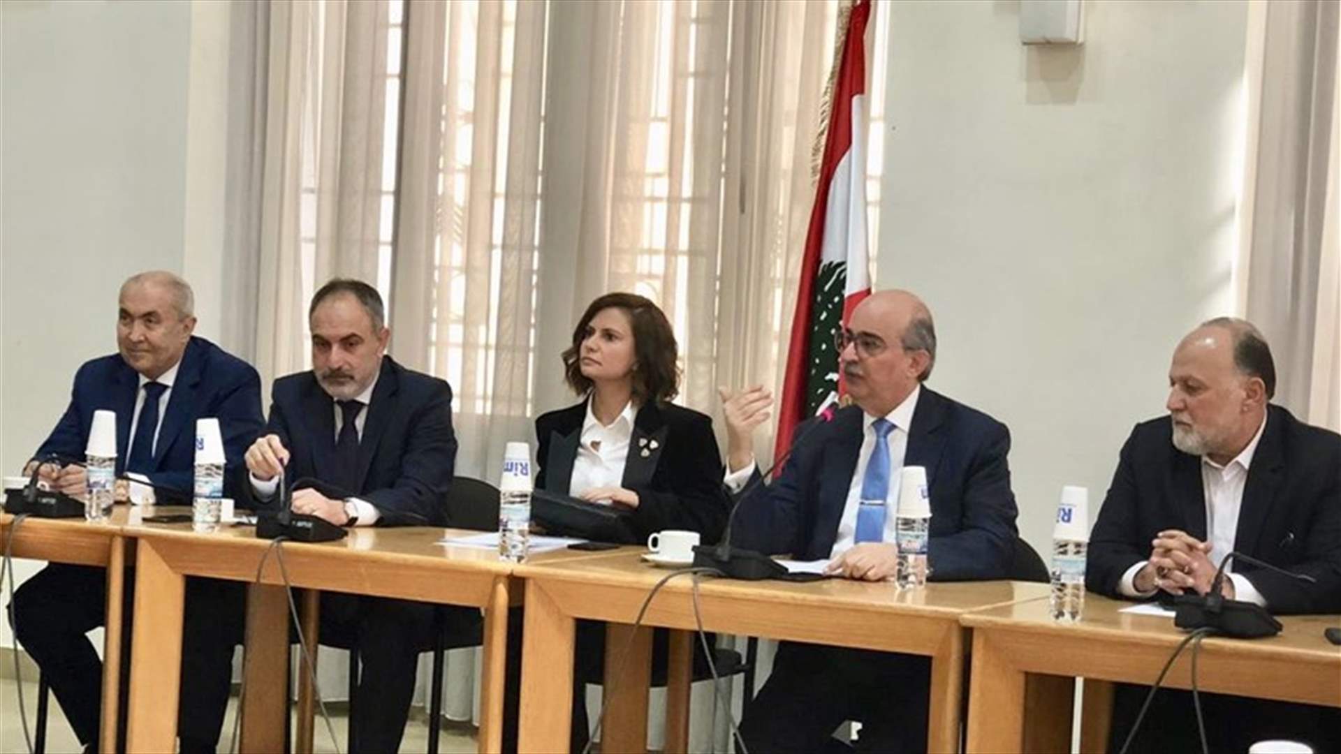 بستاني: طلبت القيام بكافة الاجراءات الكفيلة بتخفيف الآثار البيئية لسد بسري