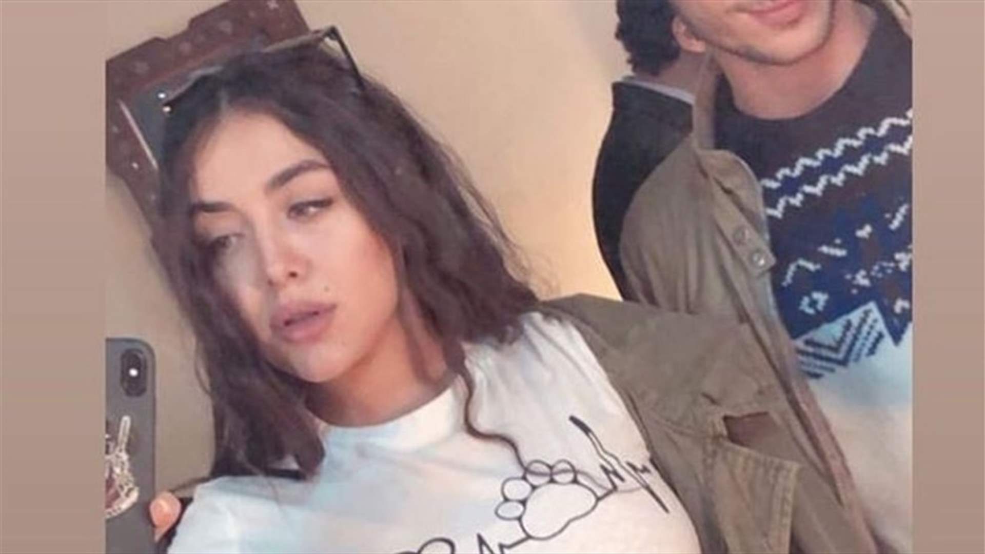ممثلة عربية تغزو الانترنت بفيديو إغراء ودلع