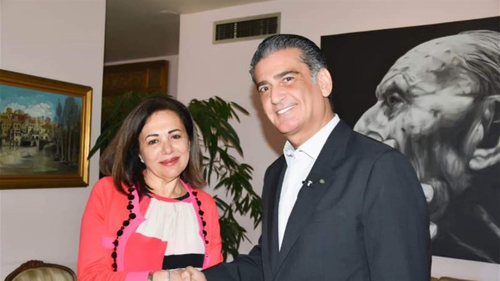 الاحدب دعا المرشحين الى التكاتف مع نزار زكا