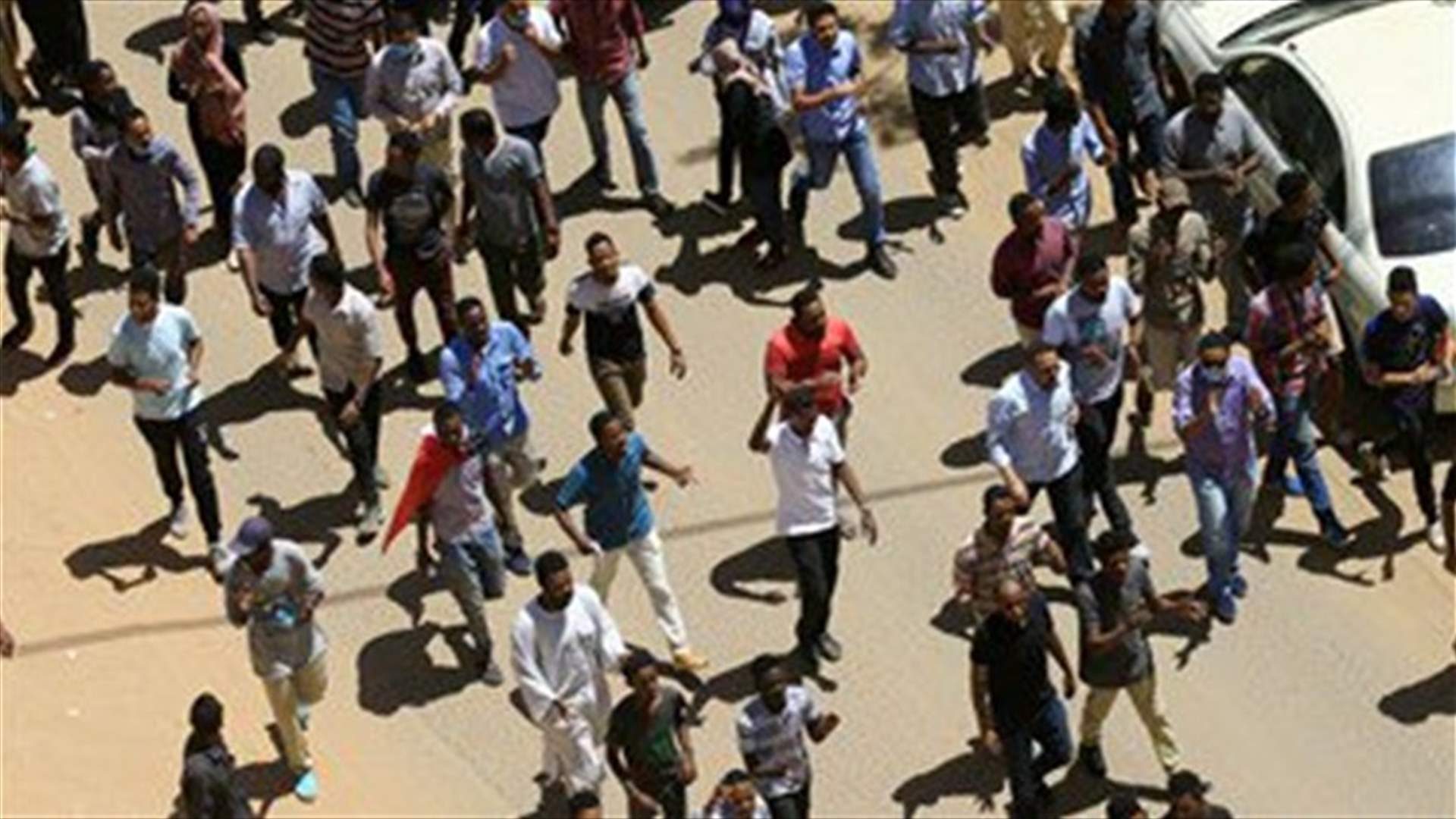 Sudanese soldiers step in to protect protesters from security forces-witnesses