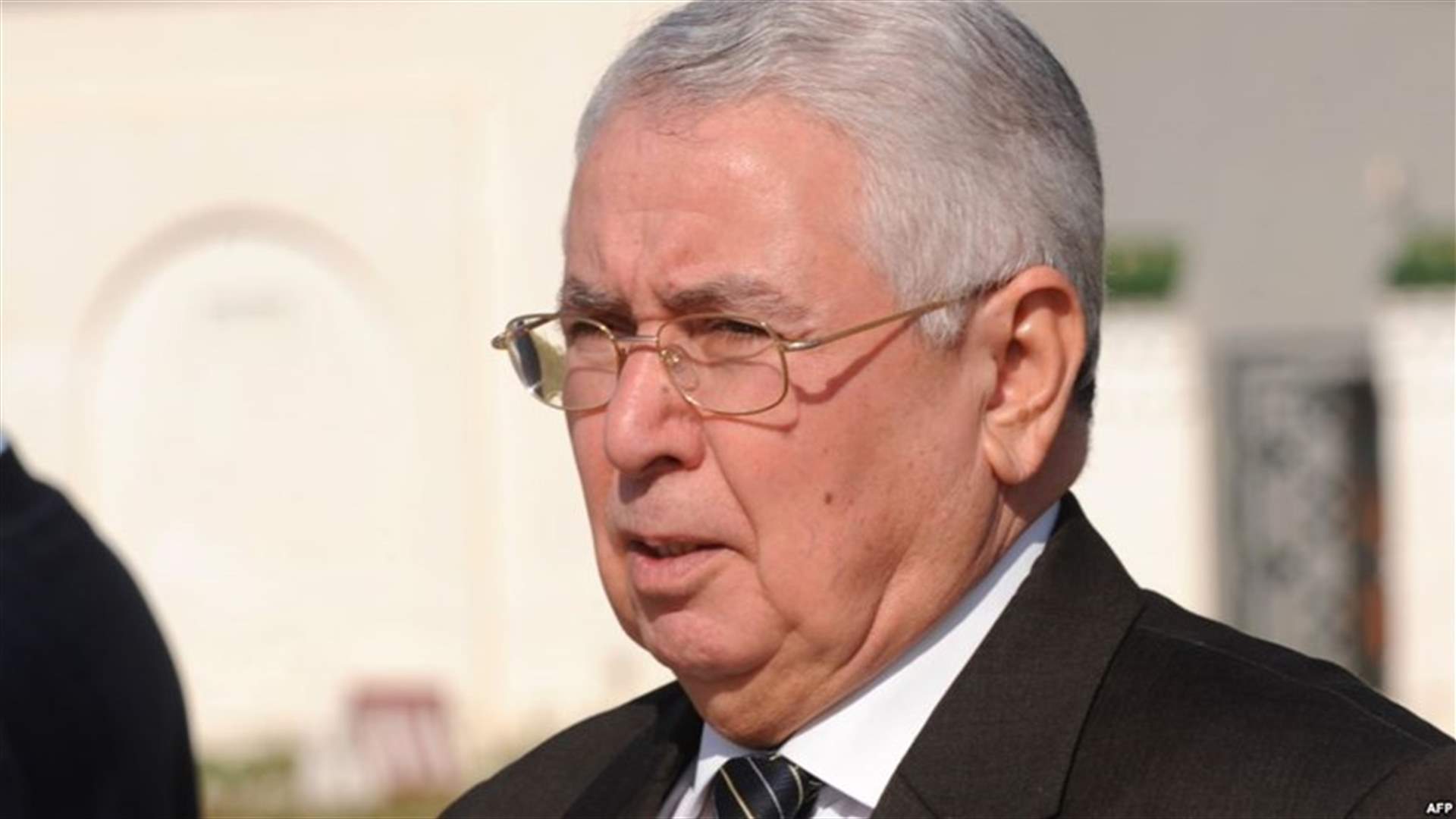 عبد القادر بن صالح رئيسا موقتا للجزائر