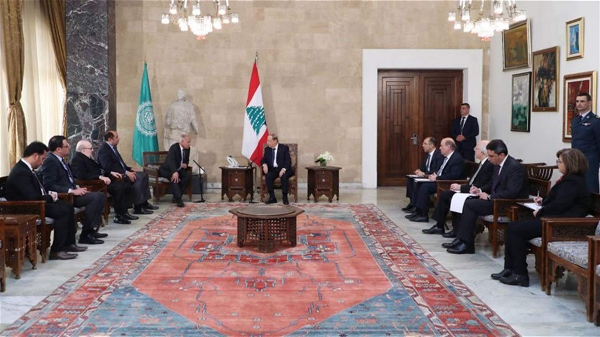 Aoun meets with Abul Gheit, discusses local and Arab developments