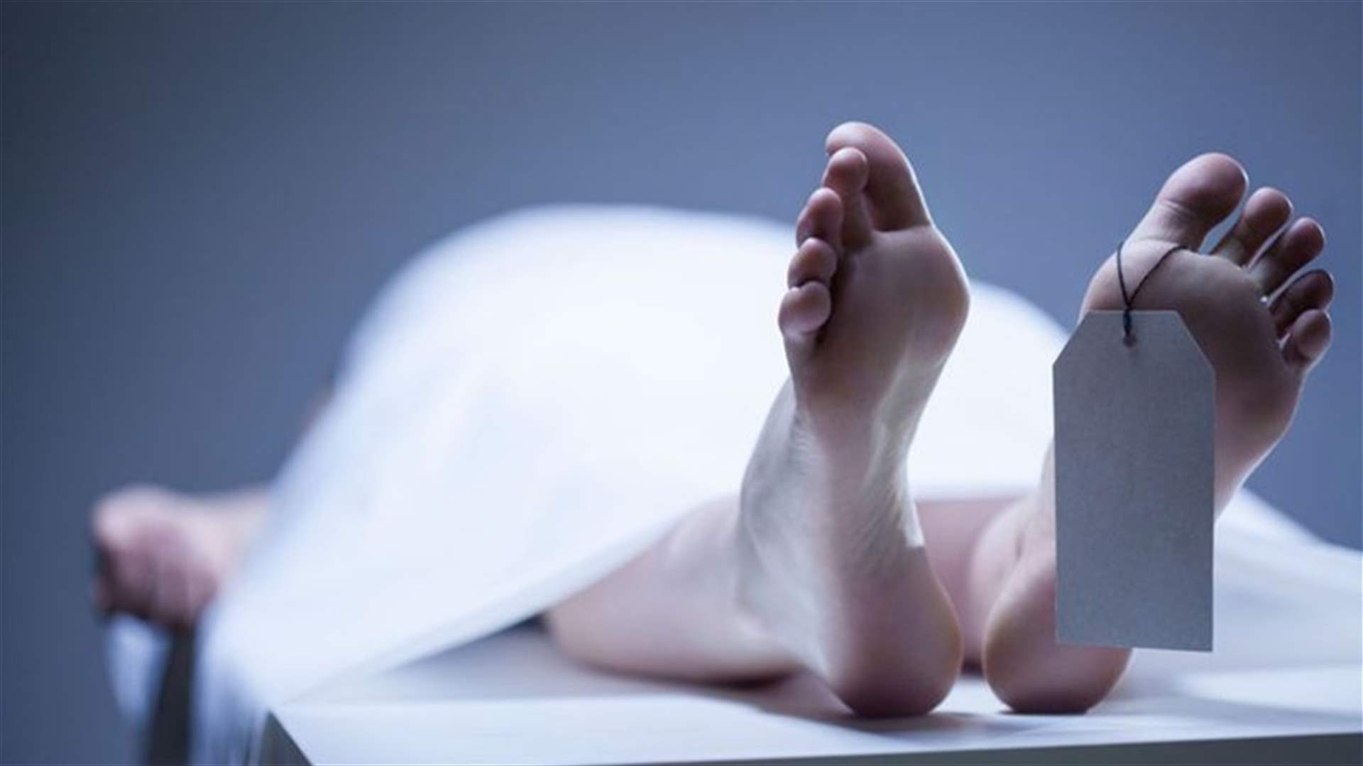 شنق زوجته بسبب مشاهدة الأفلام!