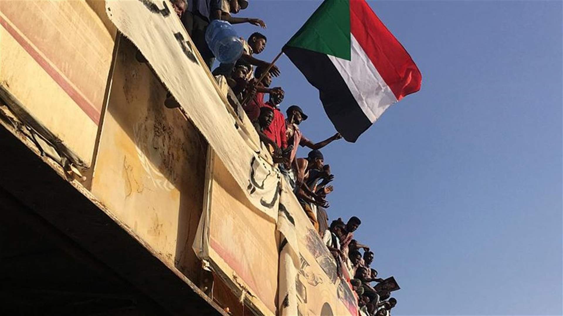 سماع دوي إطلاق نار خارج مقر وزارة الدفاع السودانية