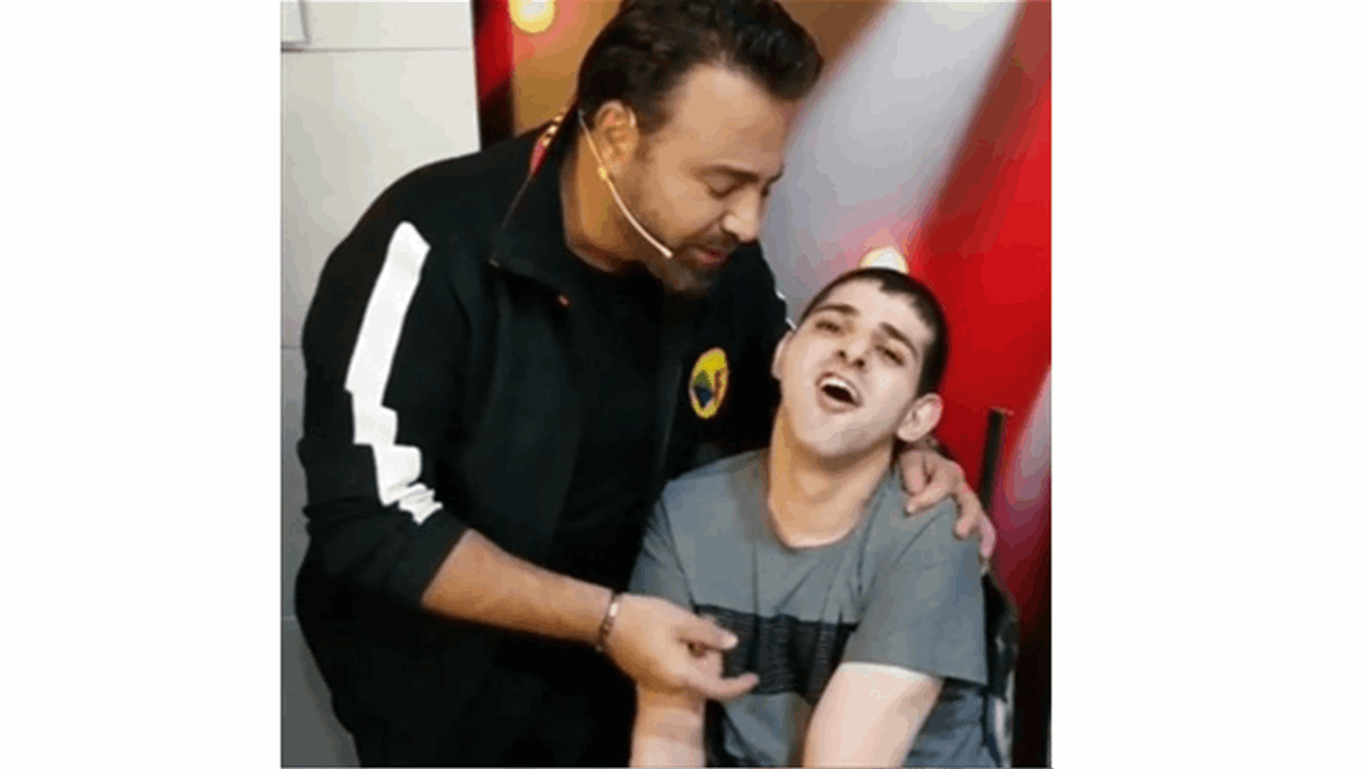 علي عباس في زيارة مميزة لعاصي الحلاني ... أغنية ورسالة مؤثرّة (فيديو)