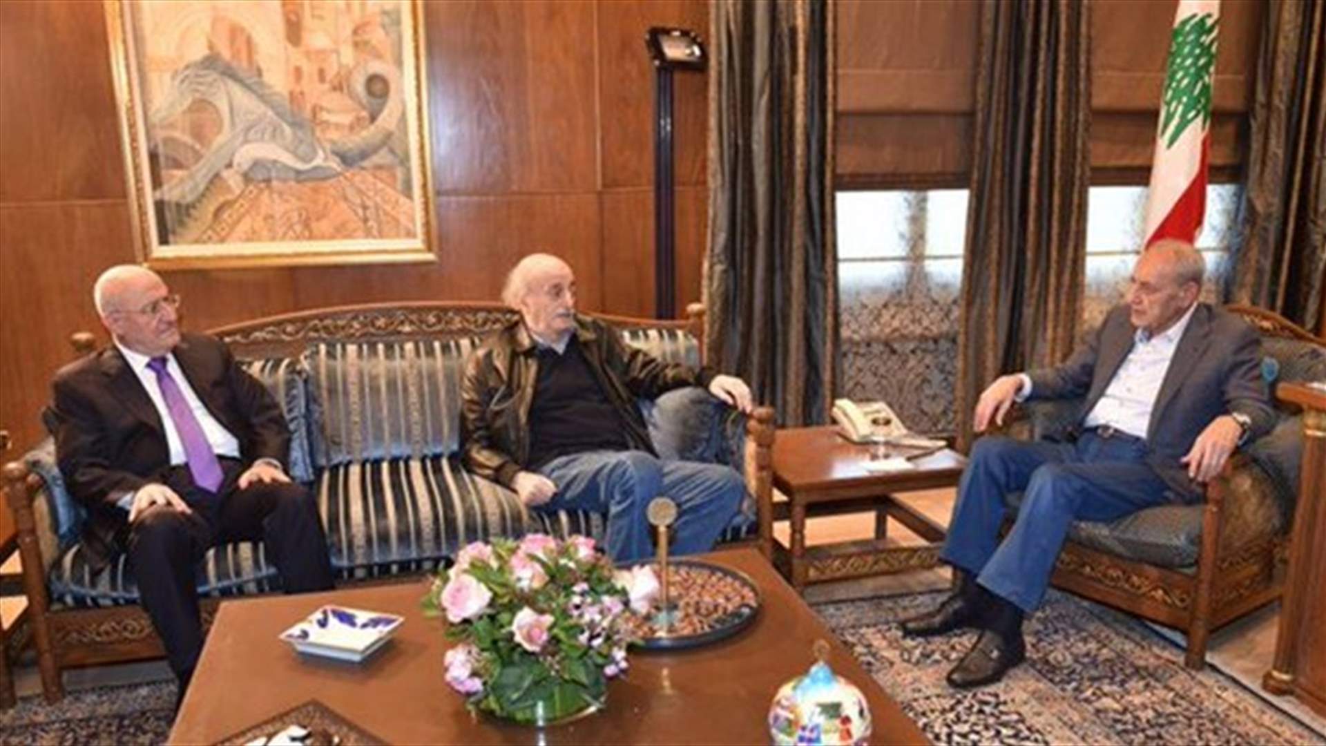 Jumblatt from Ain el-Tineh: All efforts will be deployed to achieve state’s Budget