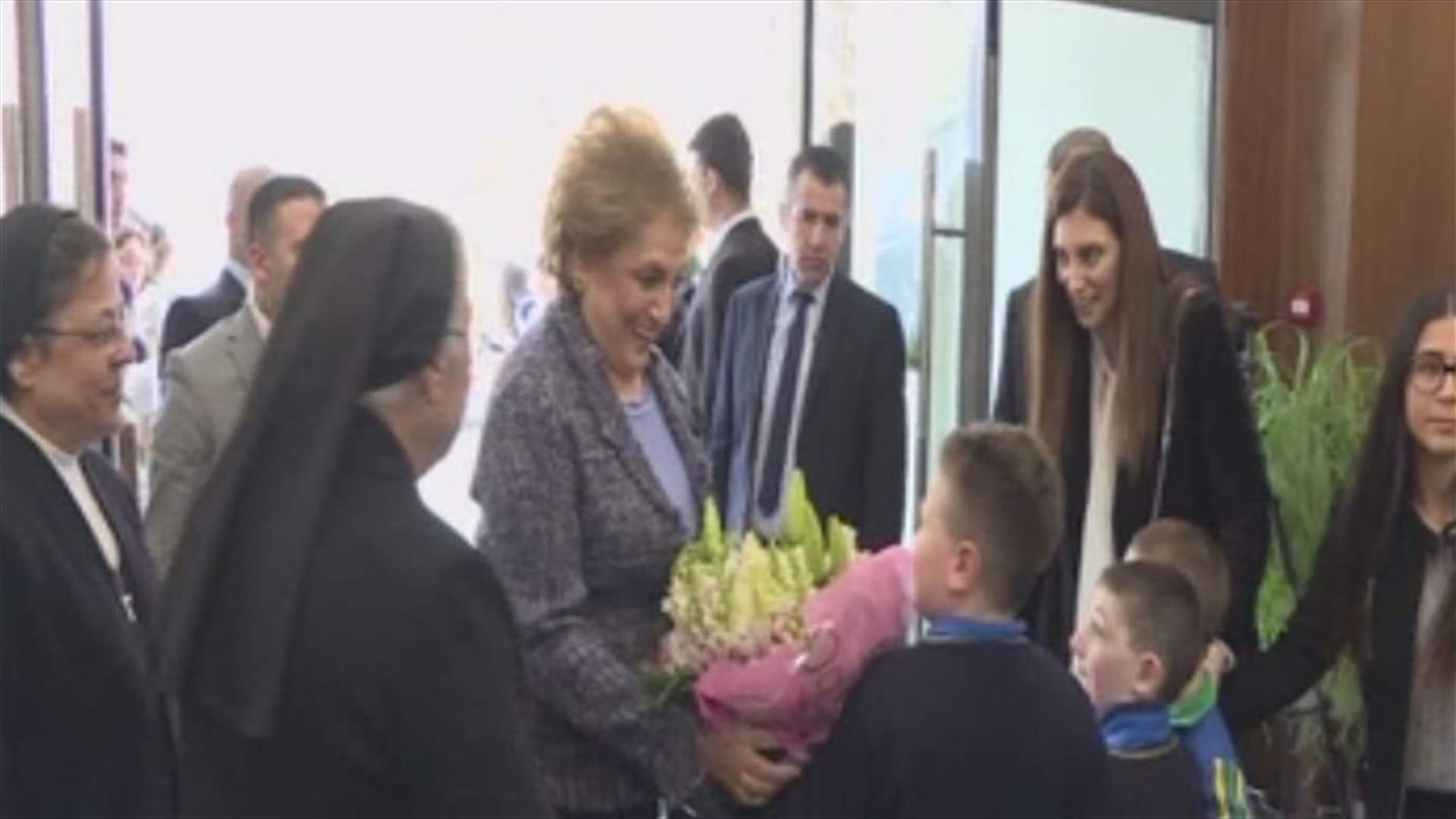 السيدة الاولى تثني على جهود المؤسسات التربوية لتحقيق الدمج التعلمي...