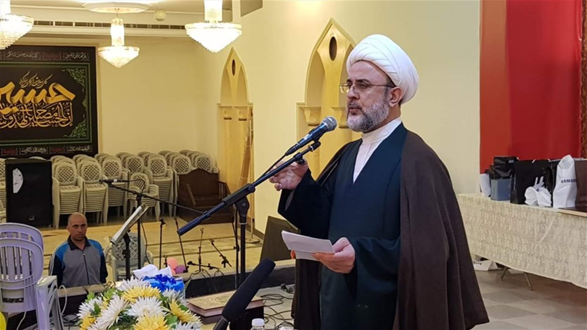 قاووق: حزب الله لن يسمح بأن يكون حلّ الأزمة الاقتصادية على حساب الفقراء