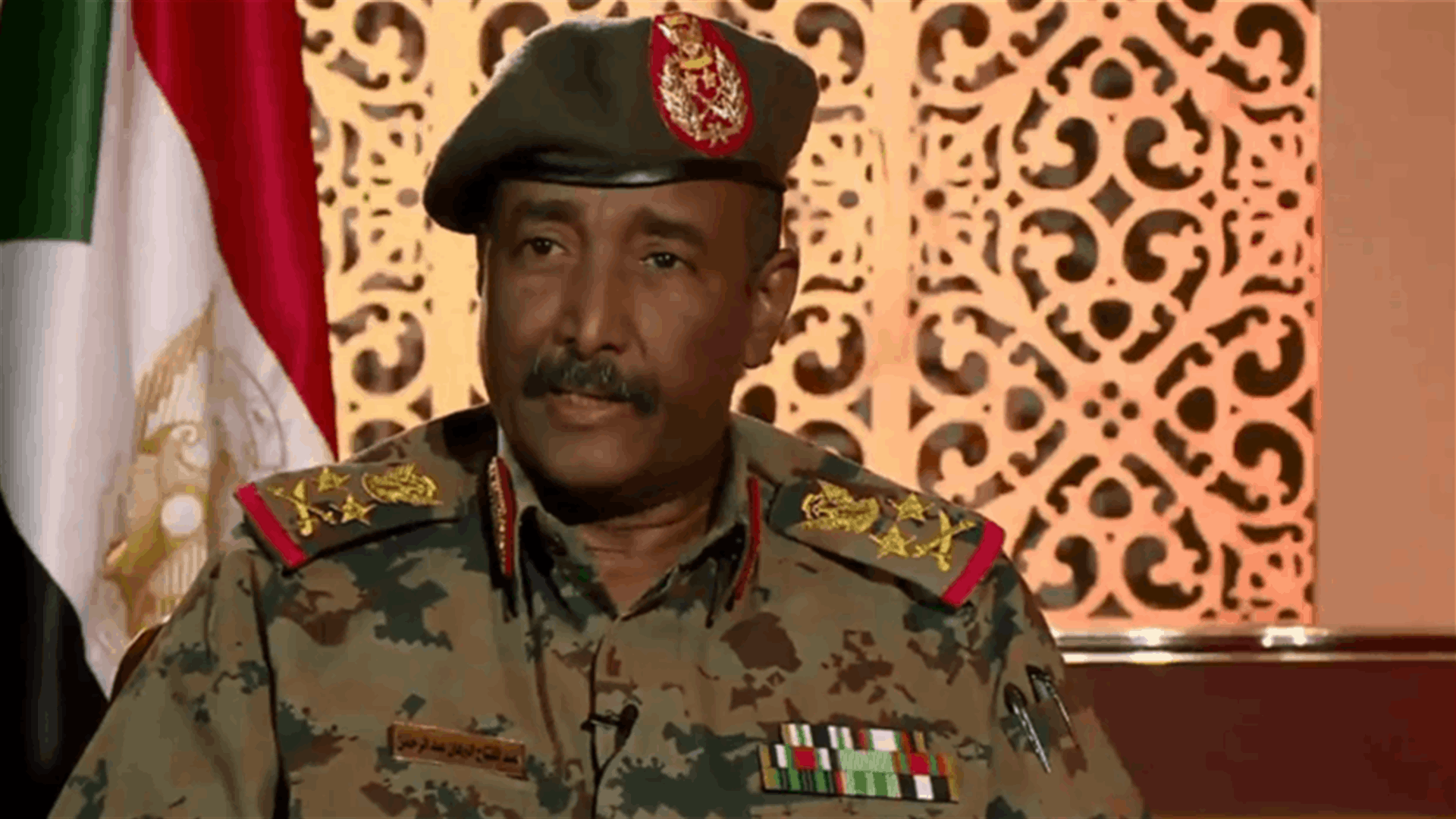 رئيس المجلس العسكري الانتقالي بالسودان: تشكيل مجلس عسكري مدني مطروح للنقاش