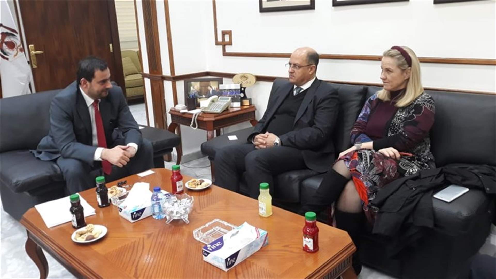 وزير الزراعة يواصل زيارة العمل الى الاردن