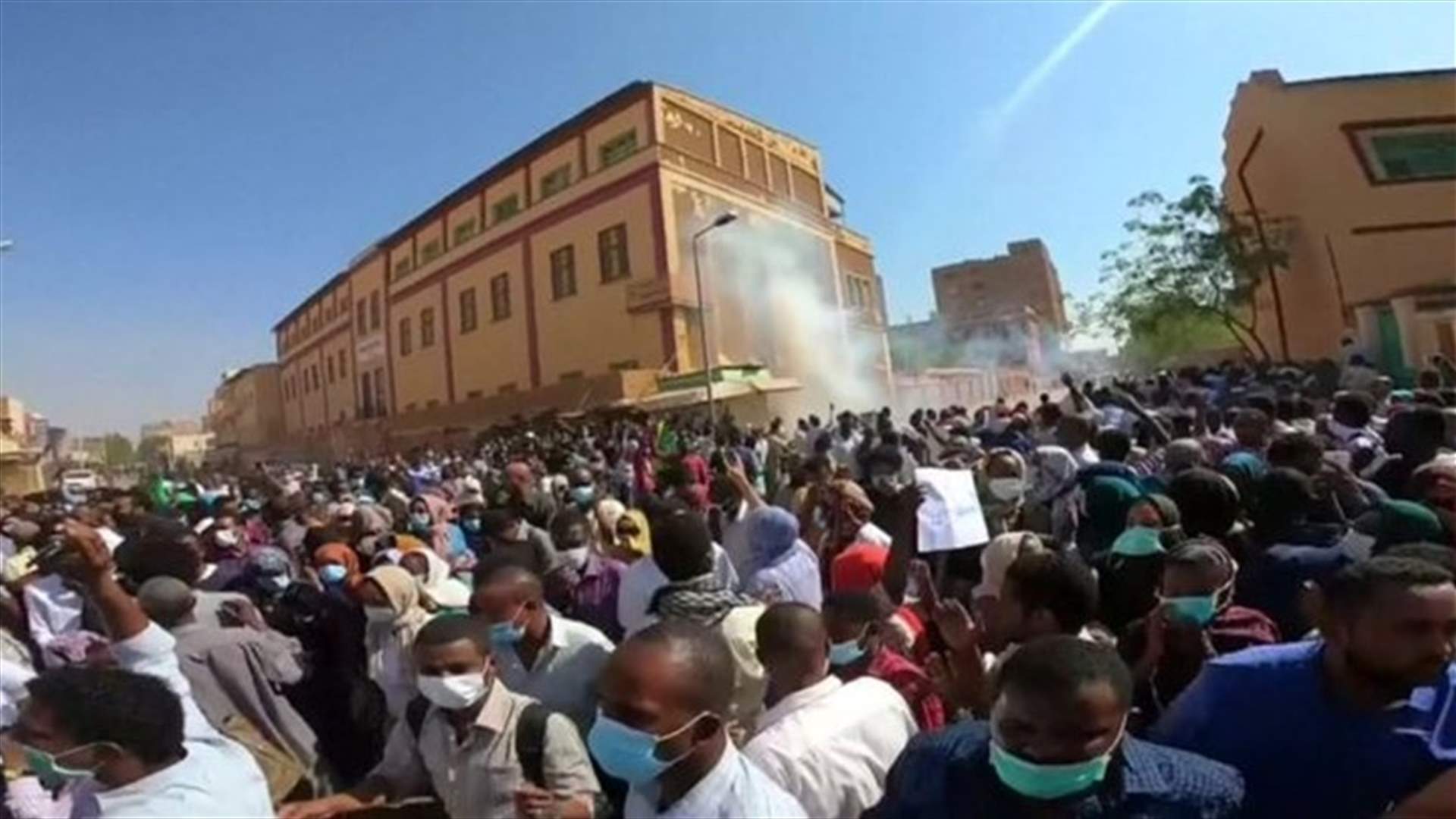 Sudan&#39;s military council warns against road blocks as protests continue