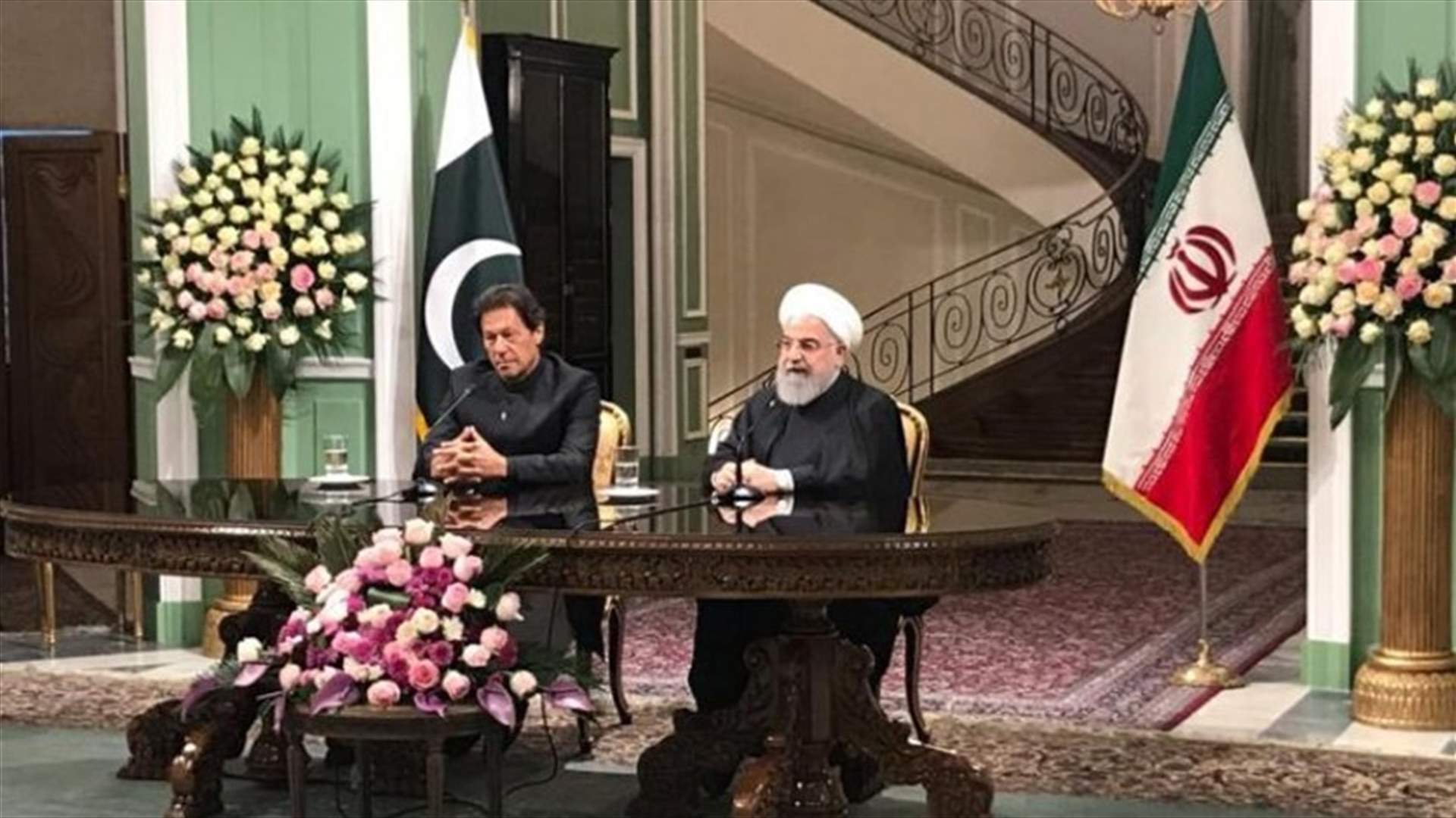 روحاني يعلن تشكيل قوة مشتركة مع باكستان على الحدود