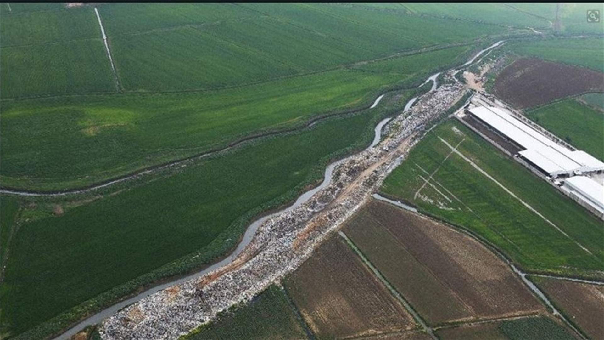 رئيس بلدية قب الياس يتخذ قراراً باقفال المكب العشوائي