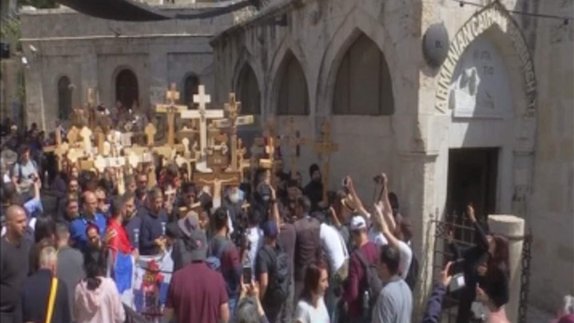 احياء الجمعة العظيمة لدى الطوائف المسيحية التي تتبع التقويم الشرقي