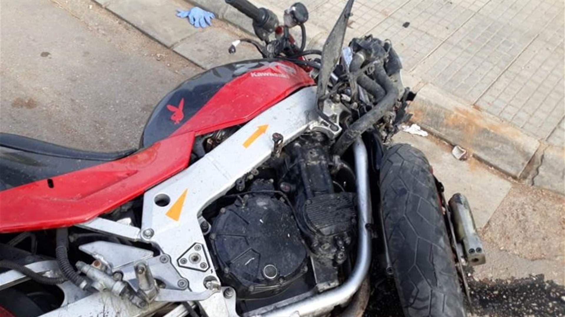 إصابة شاب بجروح خطيرة بحادث سير على طريق كفرتبنيت (صورة)