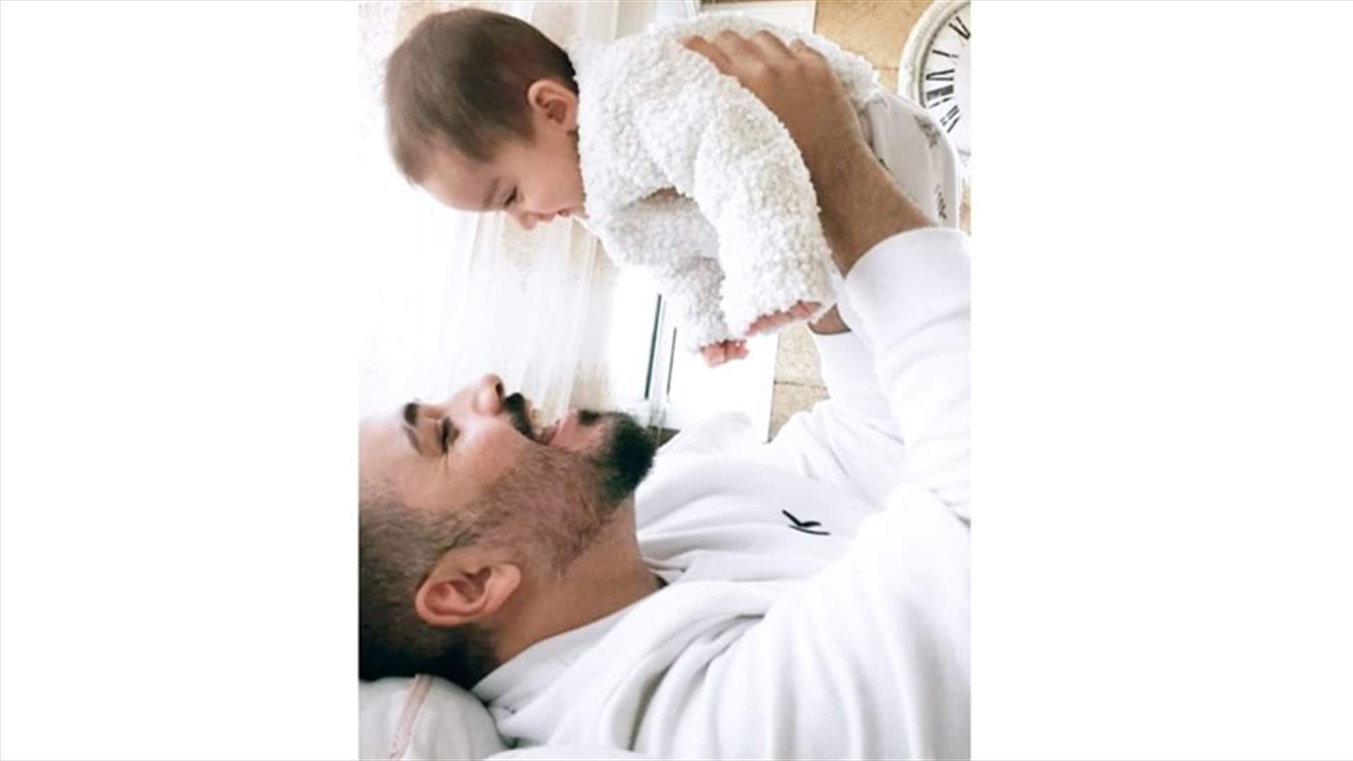 رامي عياش ينشر فيديو لابنته أيانا... شاهدوا جمالها وطرافتها
