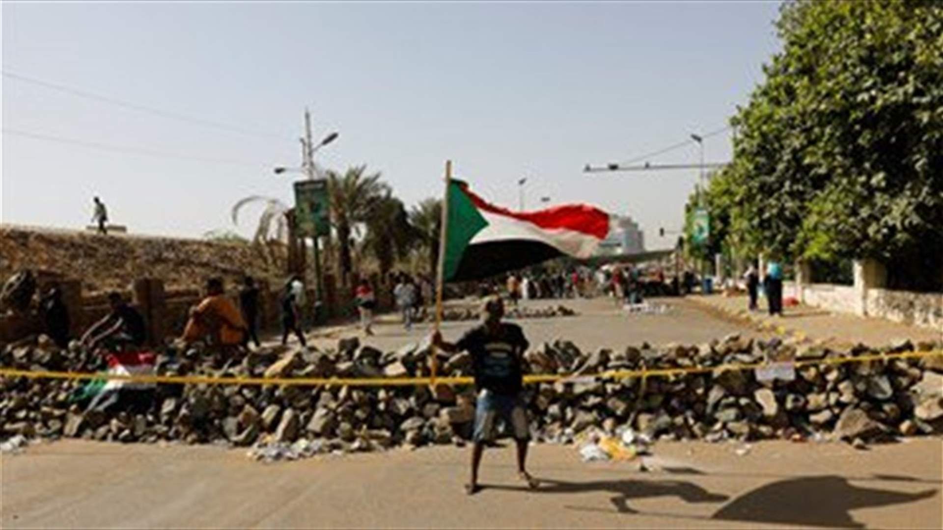 Sudan's military rulers: "We are ready to negotiate but no chaos after today"