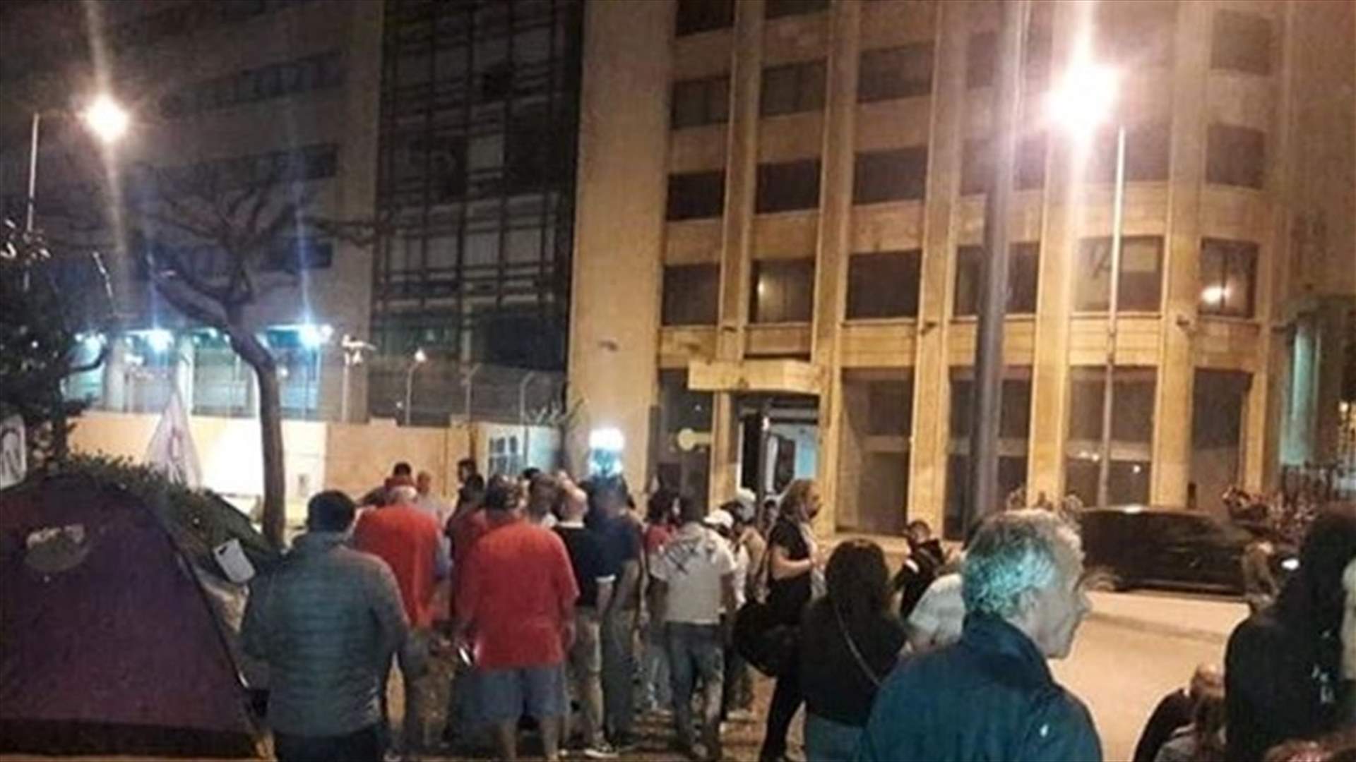 التنظيم الشعبي: القوى الأمنية أزالت خيم الاعتصام في رياض الصلح