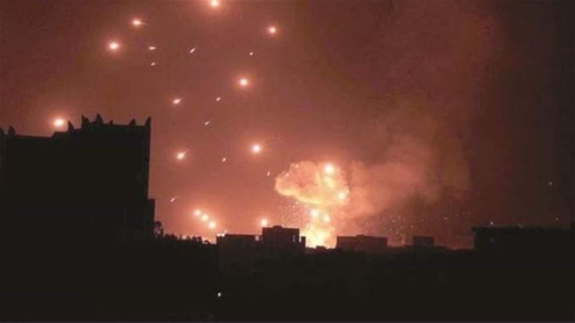 التحالف بقيادة السعودية يهاجم قاعدة الديلمي الجوية في صنعاء