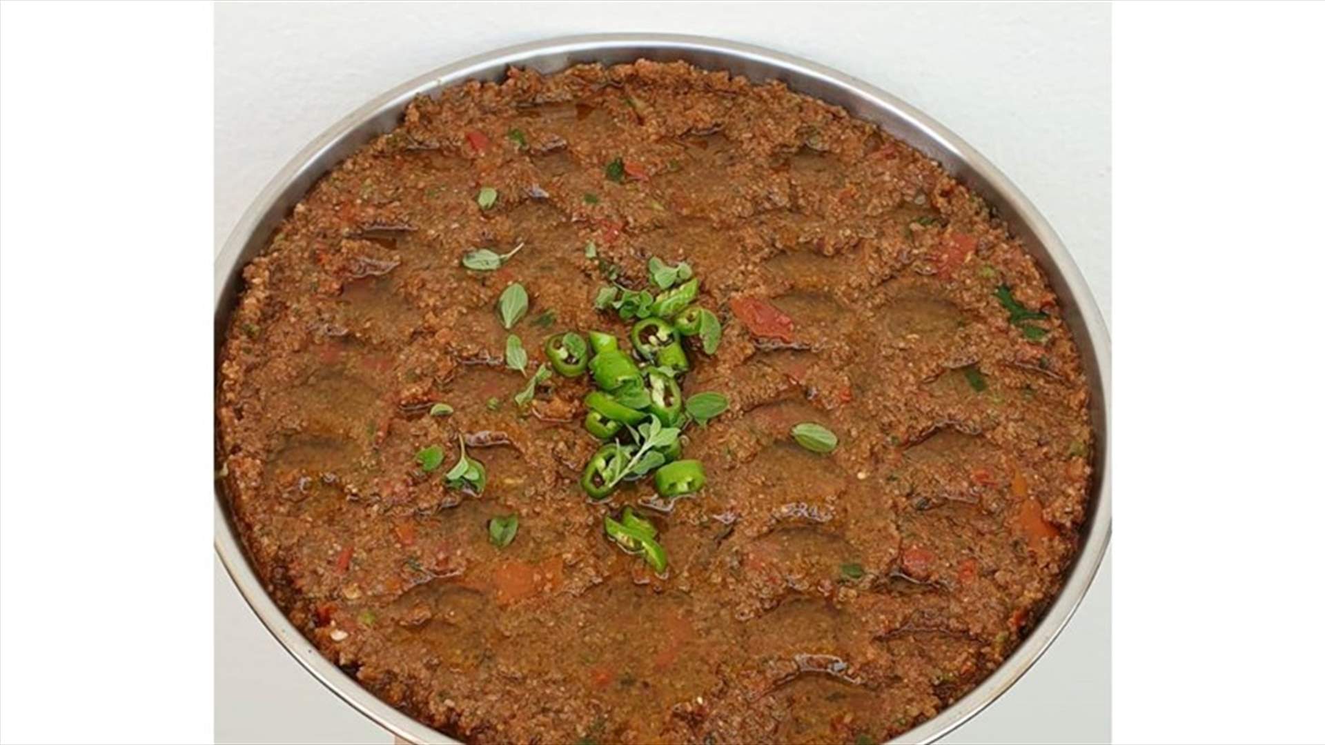 طريقة تحضير كمونة البندورة الشهية (فيديو)