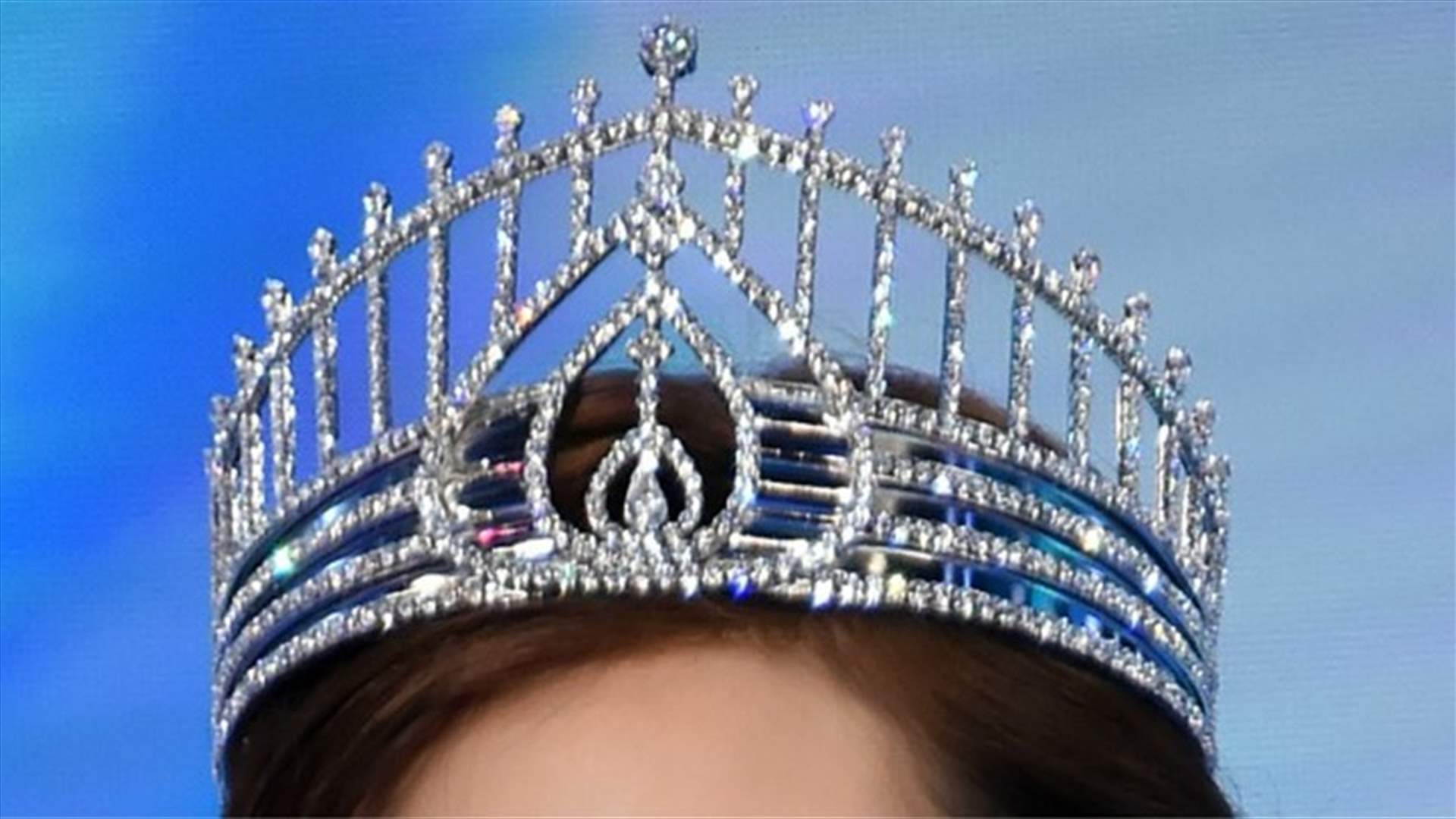 العثور على ملكة جمال سابقة مشنوقة في أحد الفنادق (صورة)