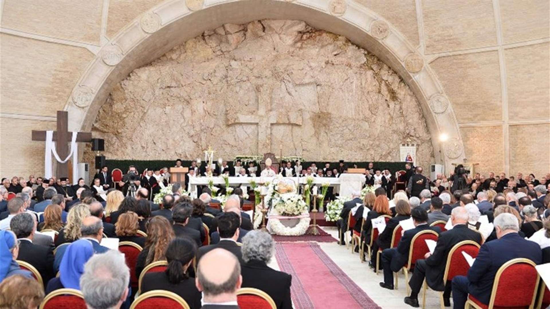 لبنان والكنيسة ودعا المطران رولان أبو جوده