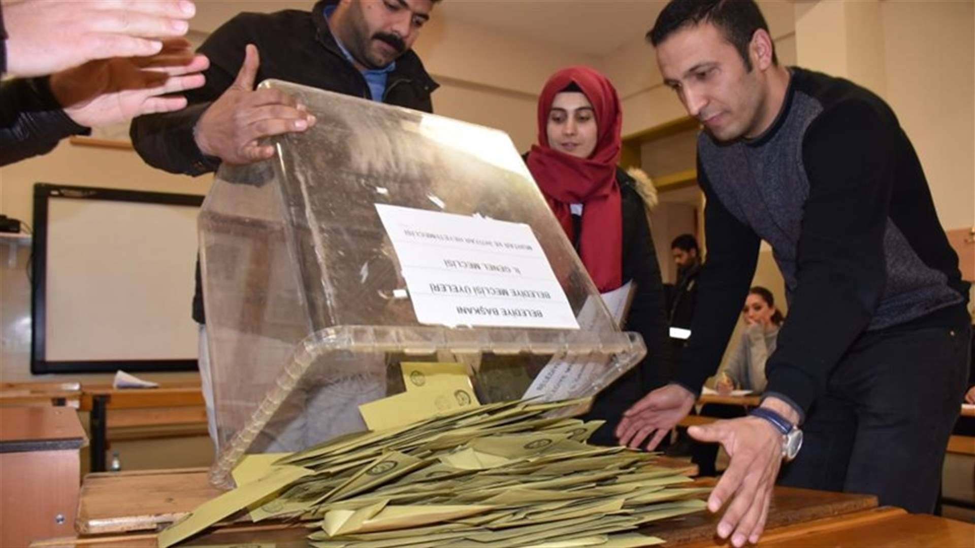 مجلس الانتخابات في تركيا يقرر إعادة الانتخابات في اسطنبول