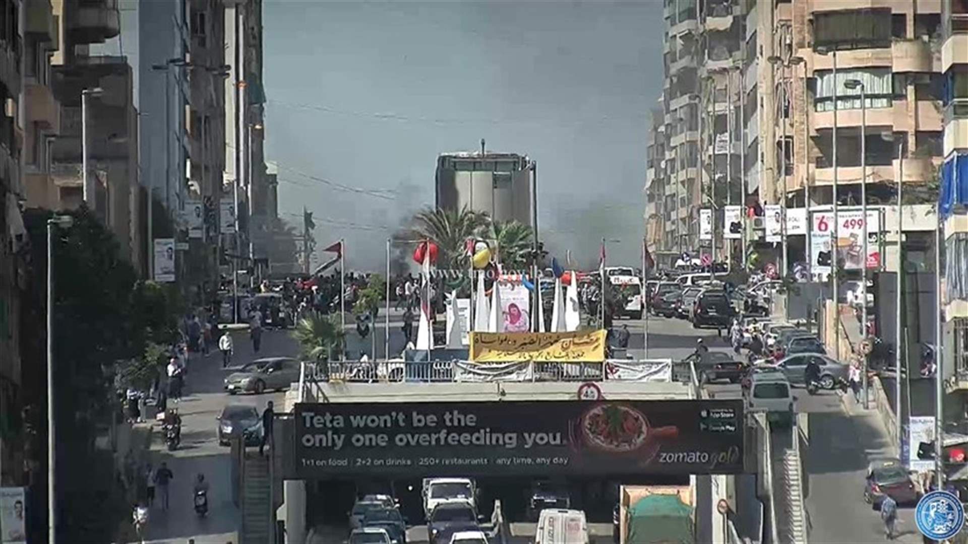 قطع جسر سليم سلام لبعض الوقت بسبب انقطاع الكهرباء (صور وفيديو)