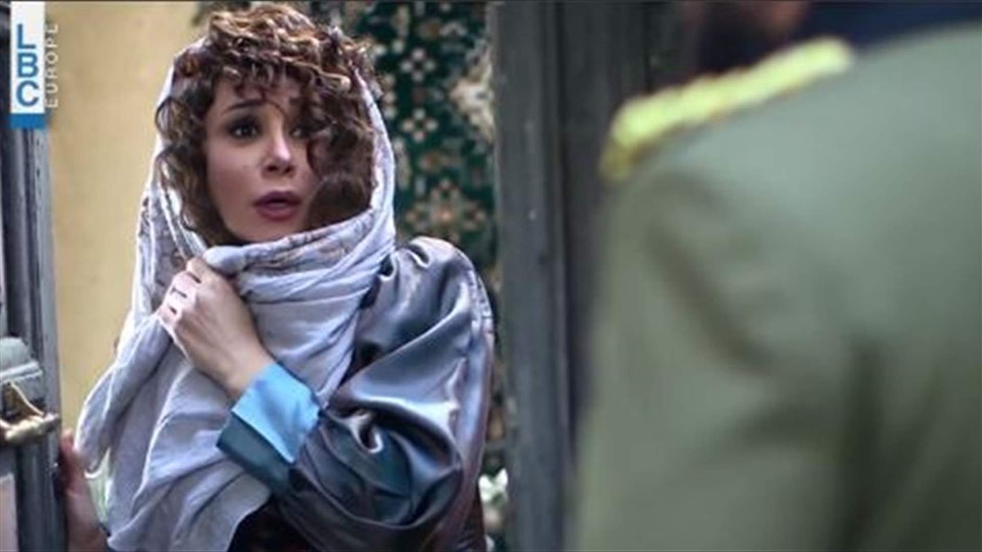 الحب من النظرة الأولى بين كاريس بشار وسعد مينة (فيديو)